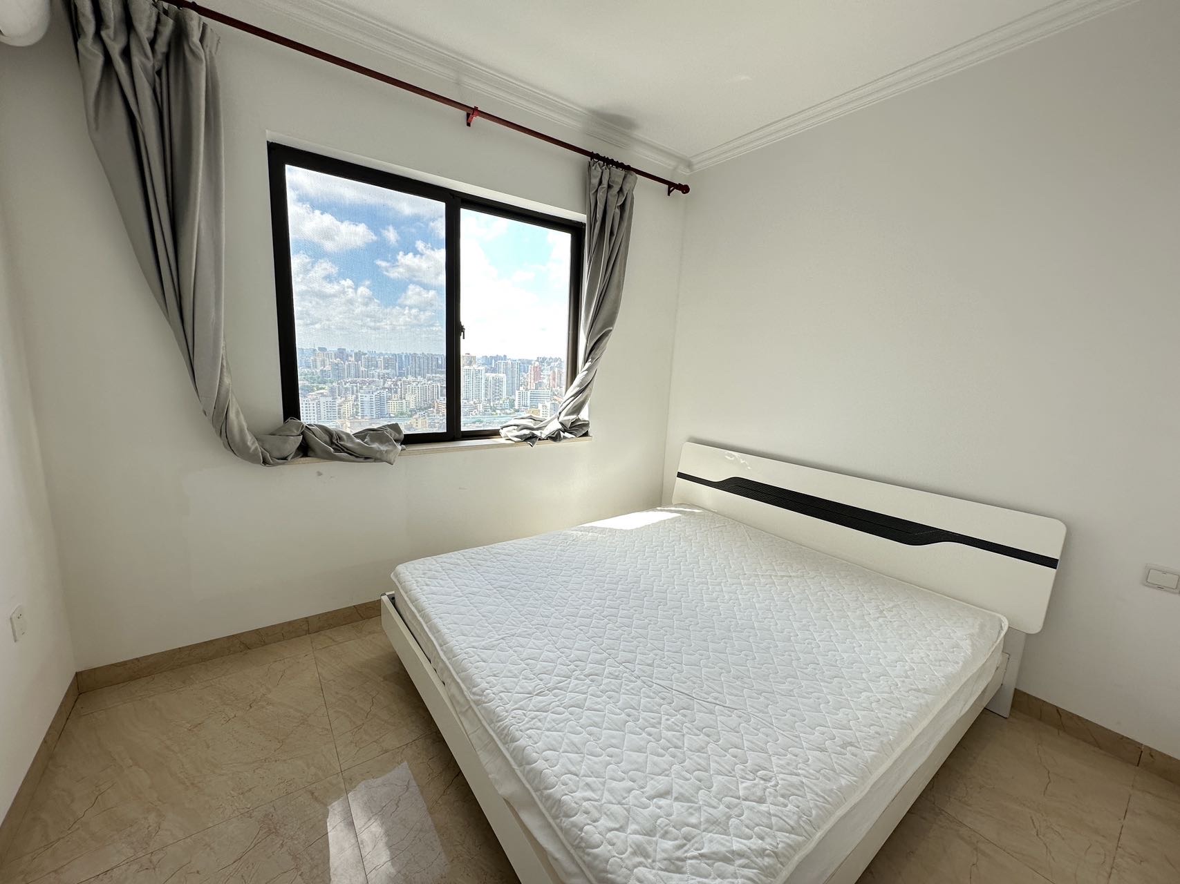 国贸城市花园 2室2厅1卫 3200.0元/月 国贸城市花园 2室2厅1卫 3200.0元/月室内图