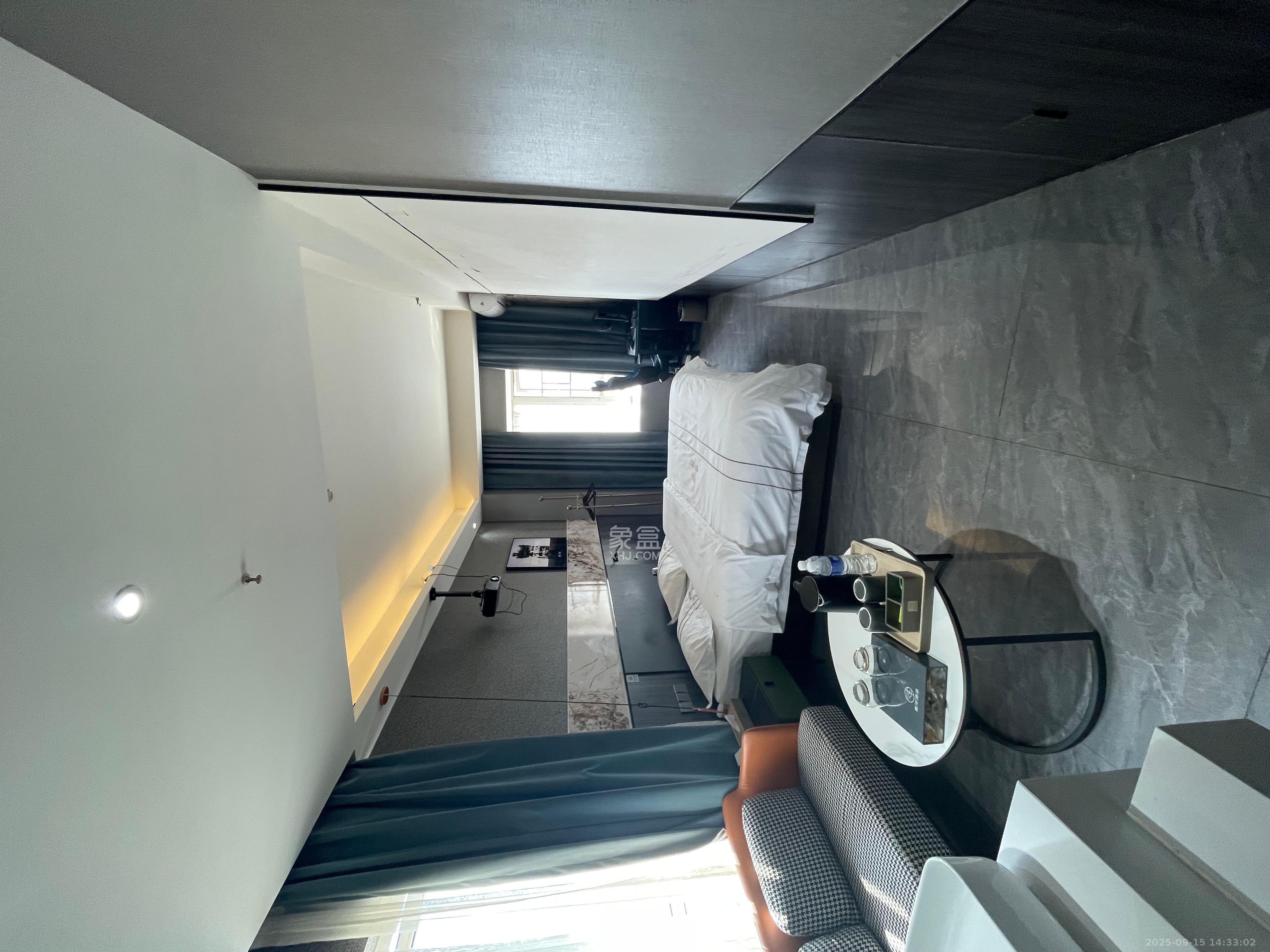 保利香槟国际  1室0厅0卫    1400.0元/月室内图