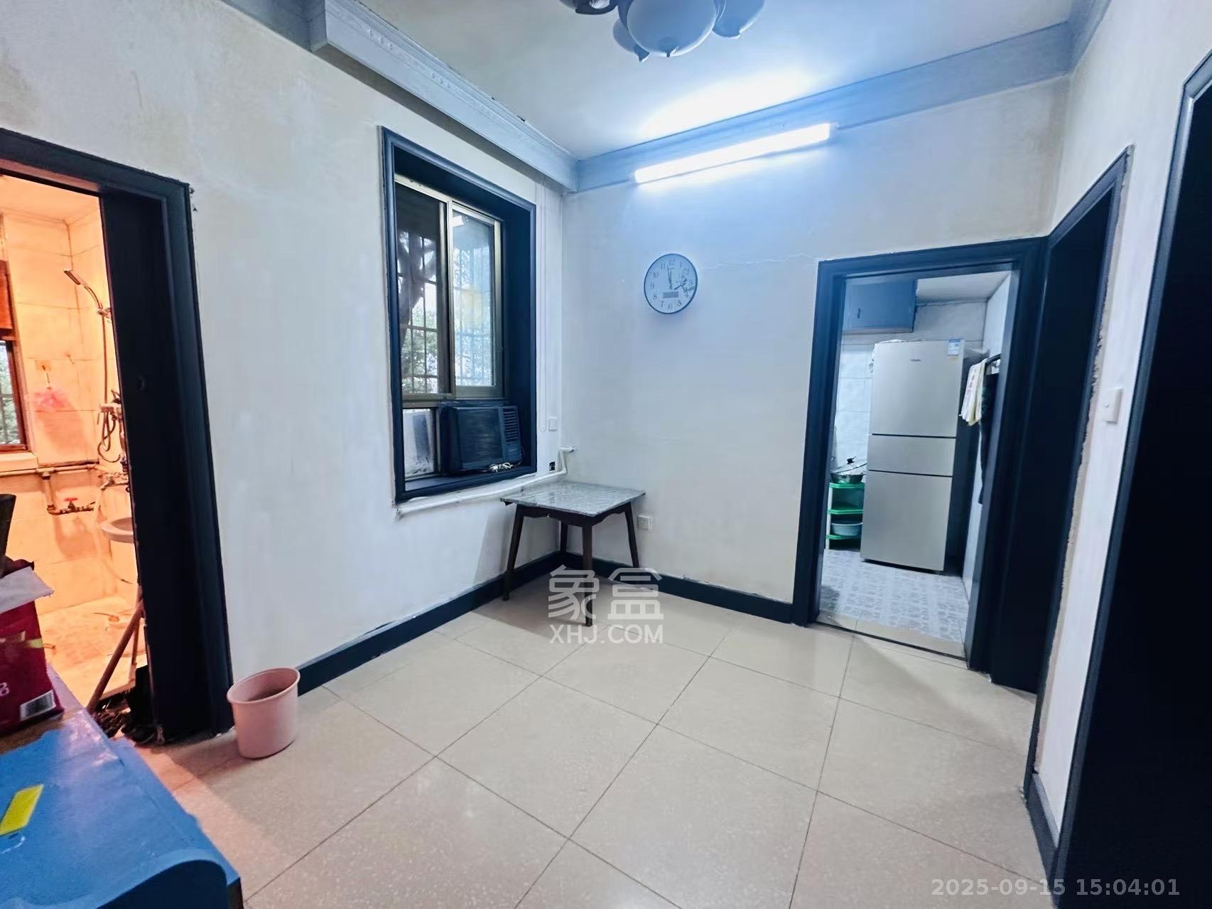 长沙市自来水有限公司金盆岭住宅区(赤岭路4号) 2室1厅1卫 1300.0元/月 长沙市自来水有限公司金盆岭住宅区(赤岭路4号) 2室1厅1卫 1300.0元/月室内图