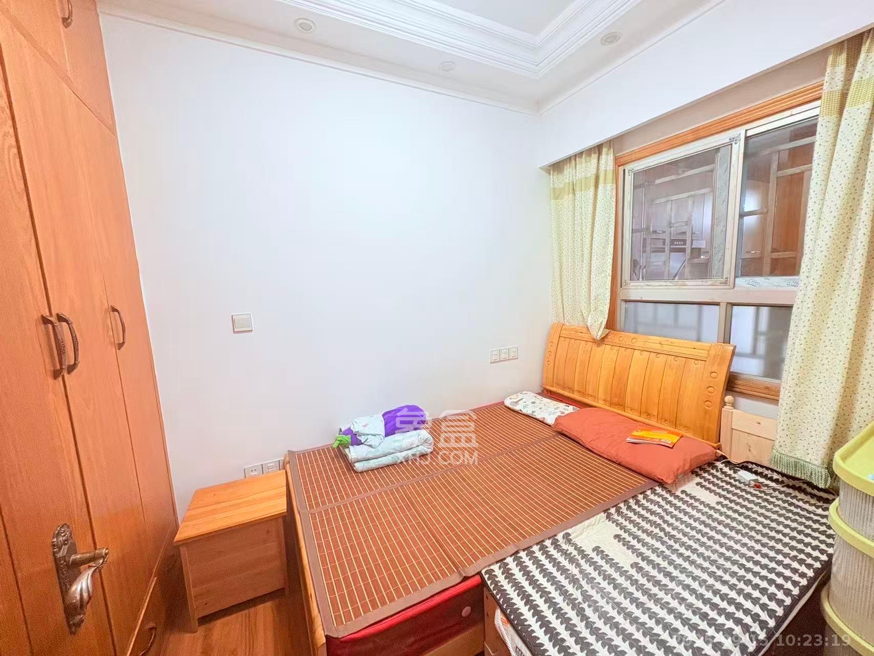 三王丽都  2室1厅1卫    2300.0元/月室内图