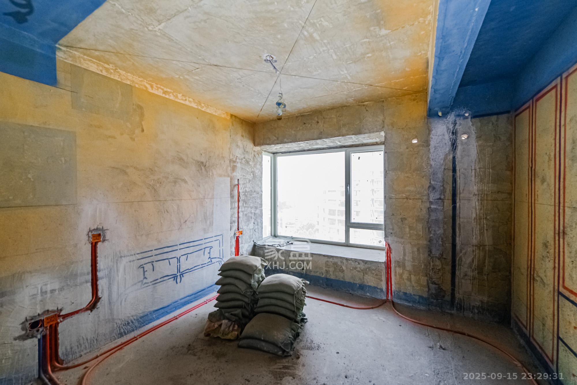 北辰三角洲E7区 4室2厅2卫 236.0万 北辰三角洲E7区 4室2厅2卫 236.0万卧室