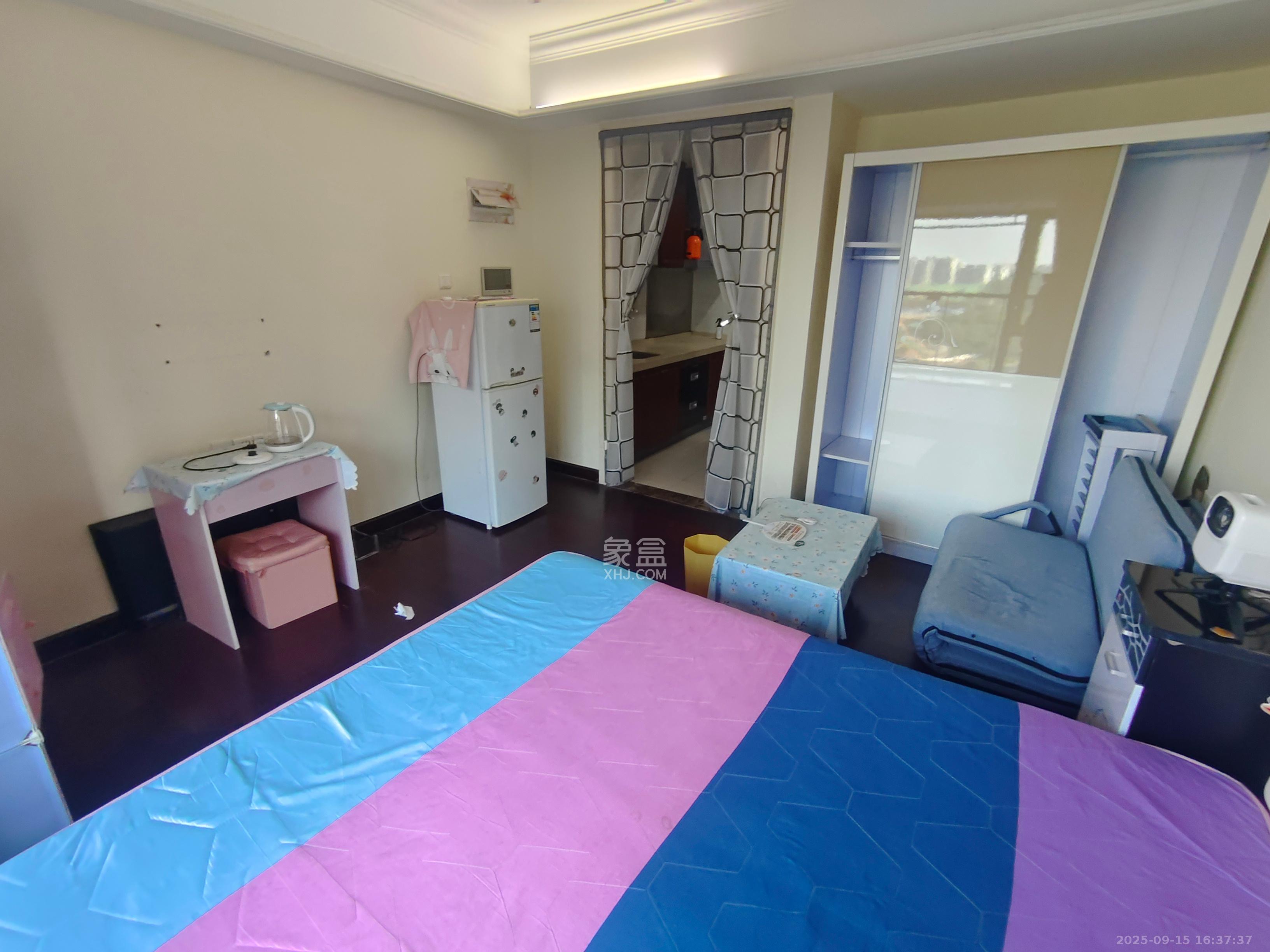 恒大华府  1室1厅1卫    1100.0元/月室内图