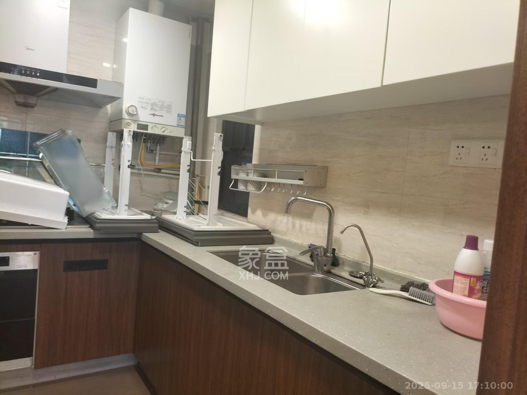 万科里梅溪郡  3室2厅1卫    3500.0元/月室内图