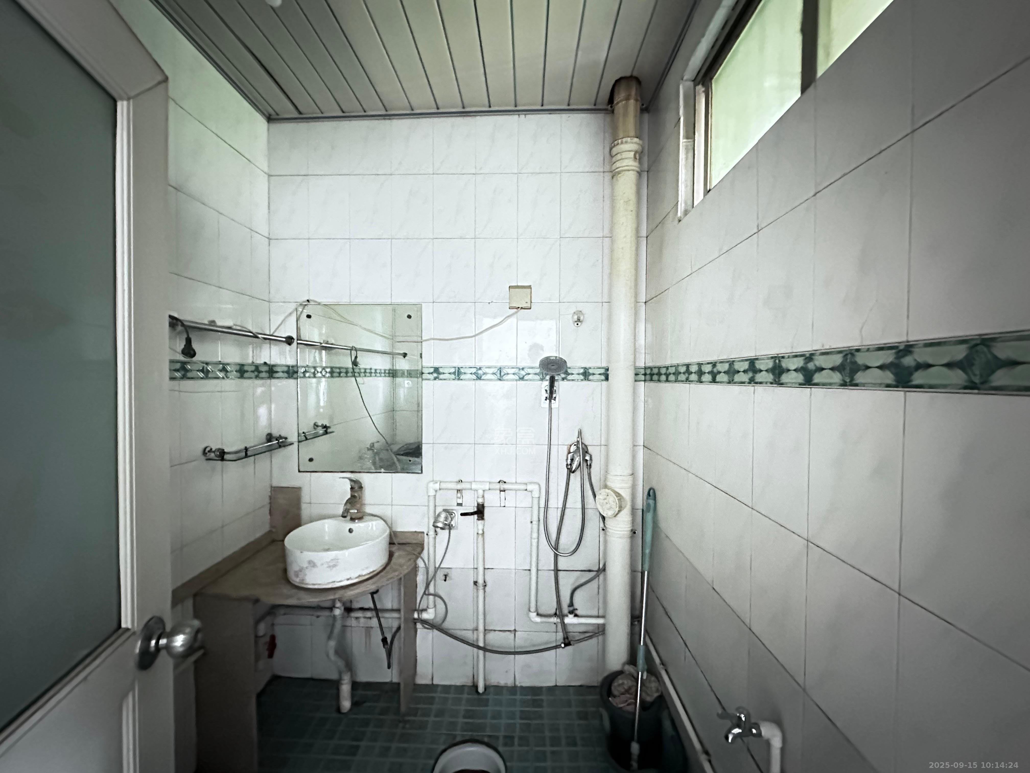 马王堆陶瓷建材新城  2室2厅1卫    1500.0元/月室内图