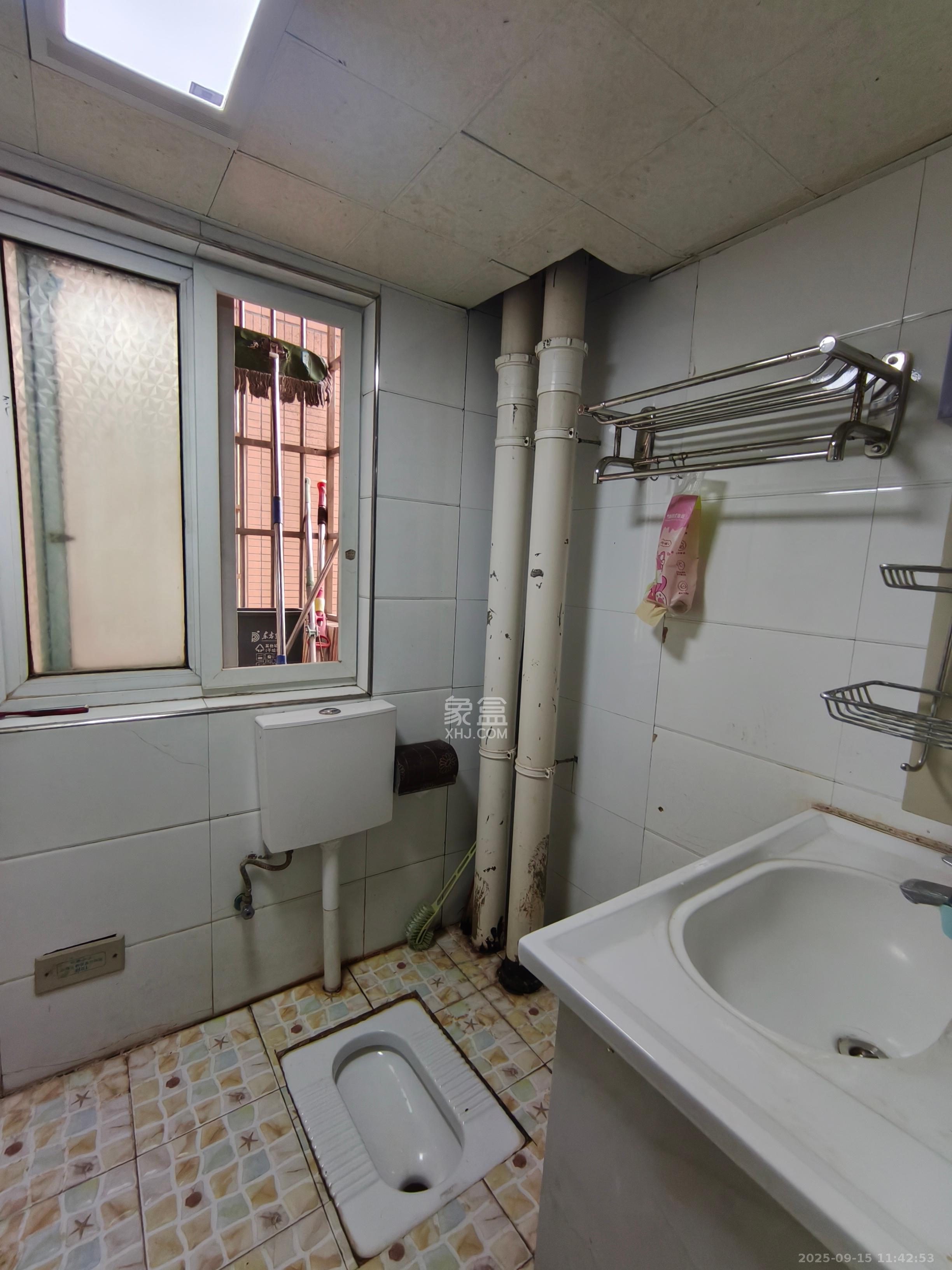 和沁园 2室1厅1卫 1750.0元/月 和沁园 2室1厅1卫 1750.0元/月室内图