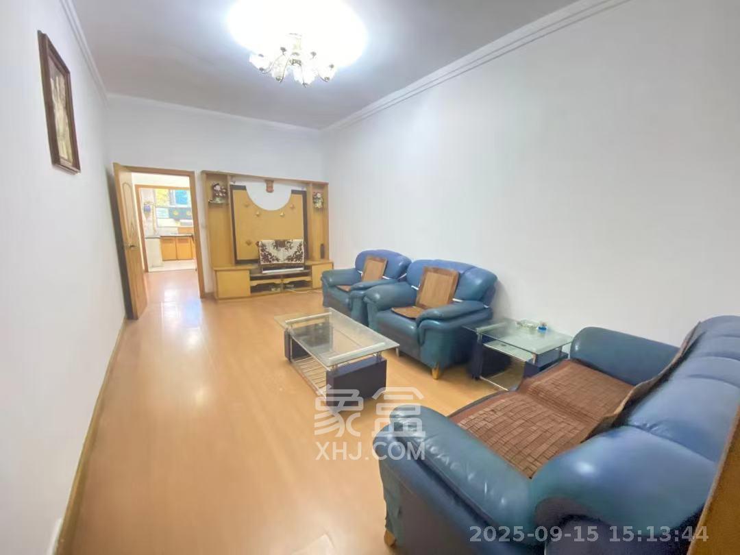 湘农桥社区 3室2厅2卫 2000.0元/月 湘农桥社区 3室2厅2卫 2000.0元/月室内图