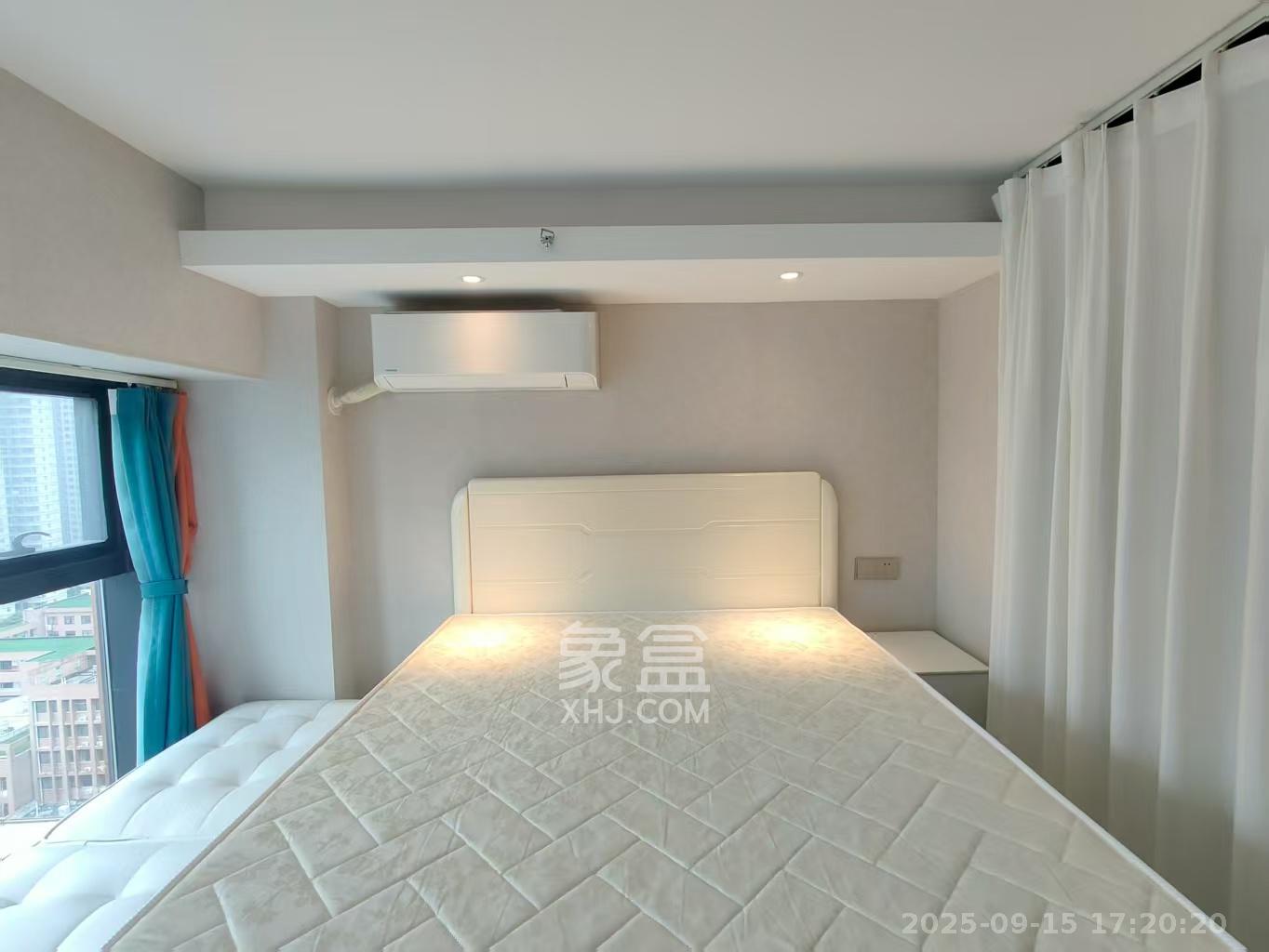 中一鲲出（鲲鹏府）  2室1厅1卫    2400.0元/月室内图