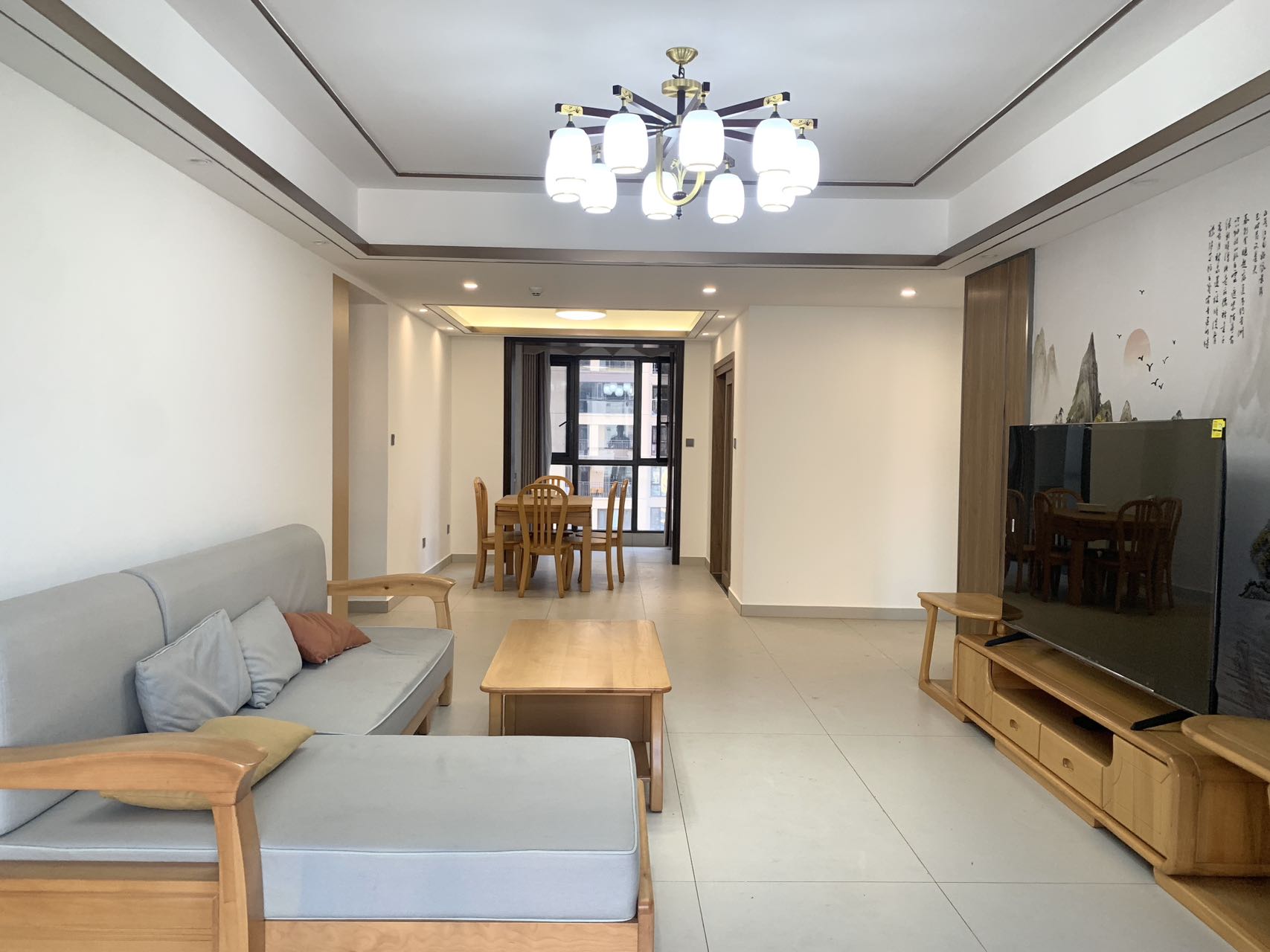 海航豪庭南苑 3室2厅1卫 275.0万 海航豪庭南苑 3室2厅1卫 275.0万客厅