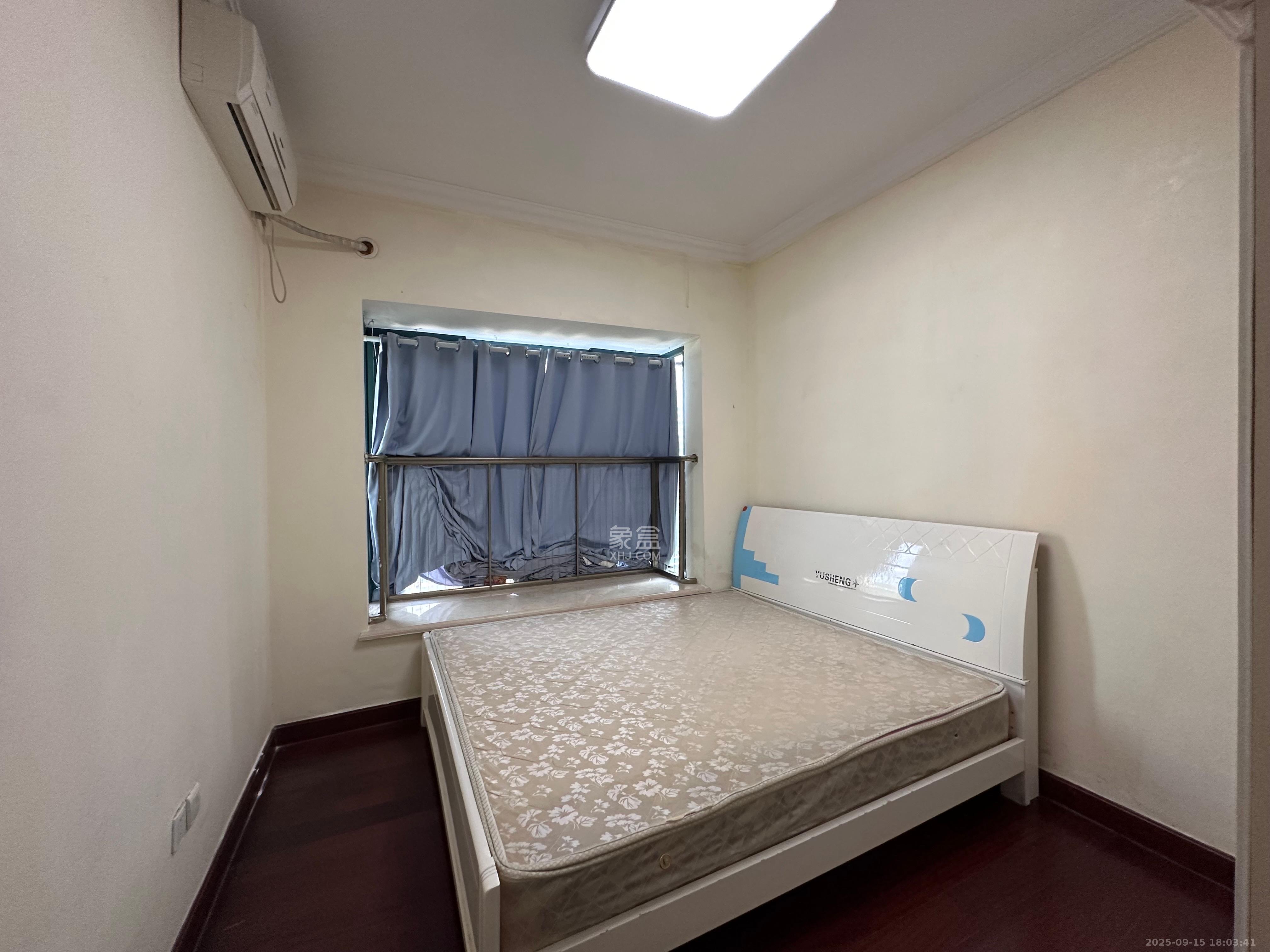 恒大雅苑  3室2厅2卫   2700.00元/月室内图