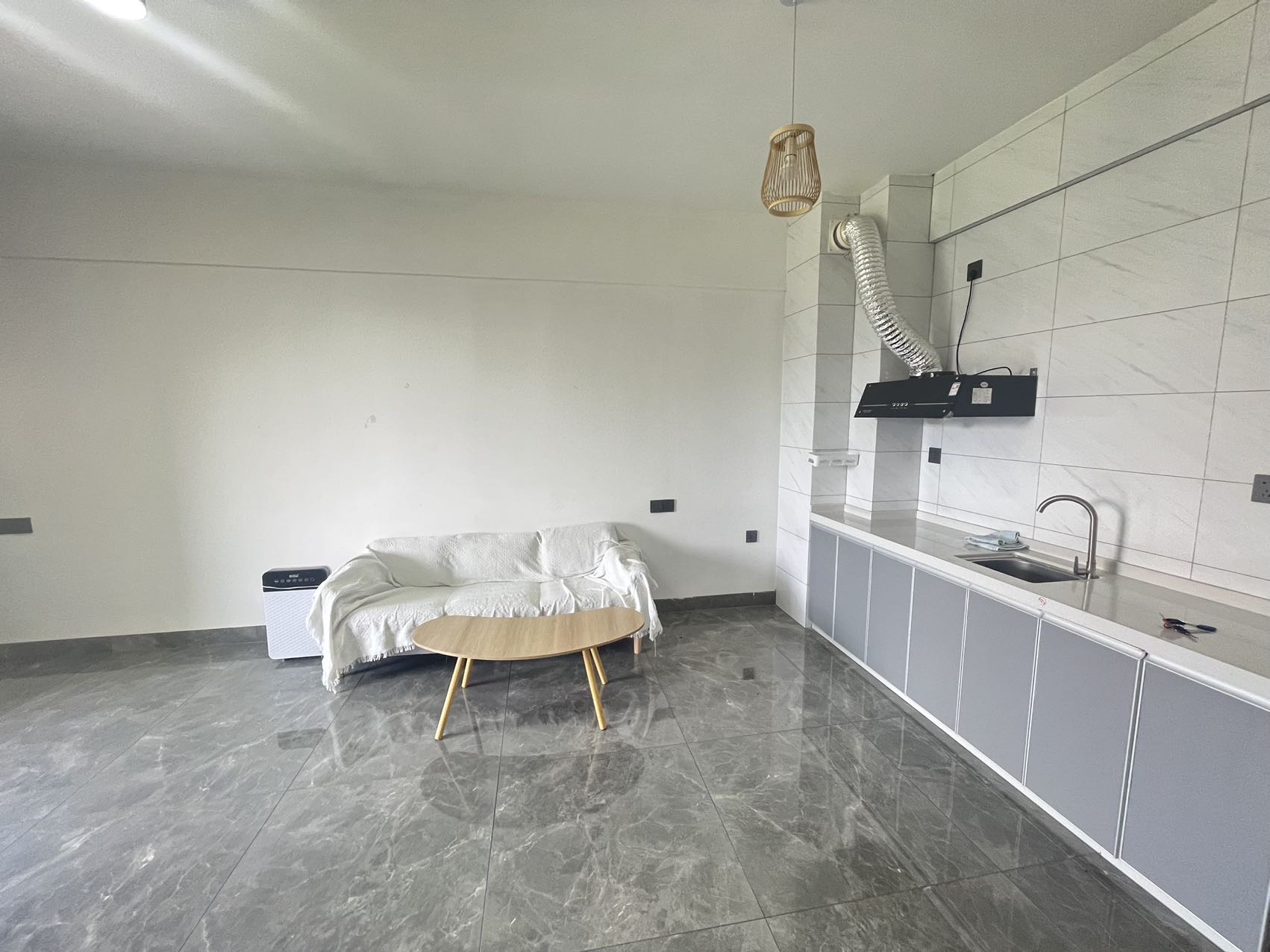 和谐家园(锦和广场) 1室0厅1卫 2300.0元/月 和谐家园(锦和广场) 1室0厅1卫 2300.0元/月室内图