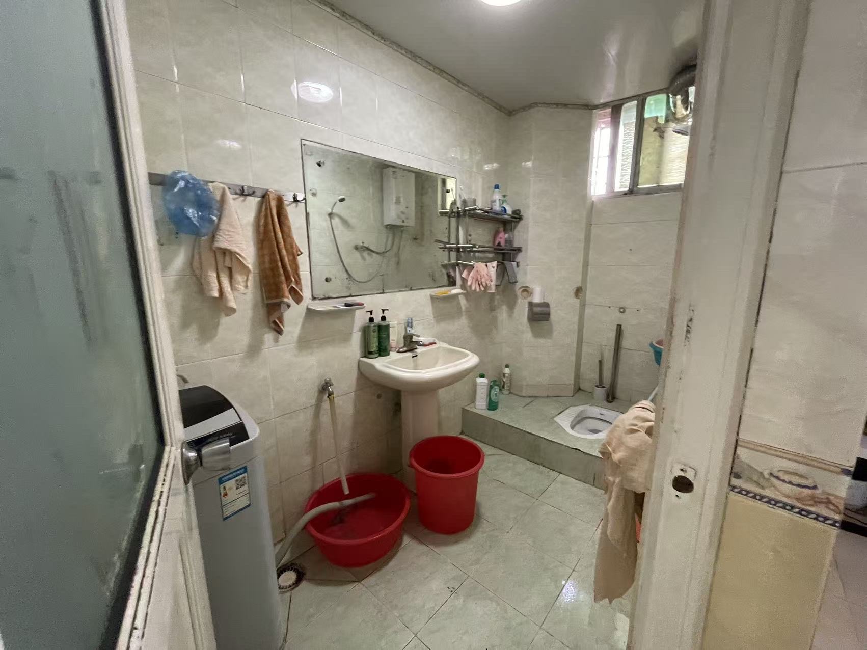 金城苑 3室2厅2卫 105.0万 金城苑 3室2厅2卫 105.0万客厅