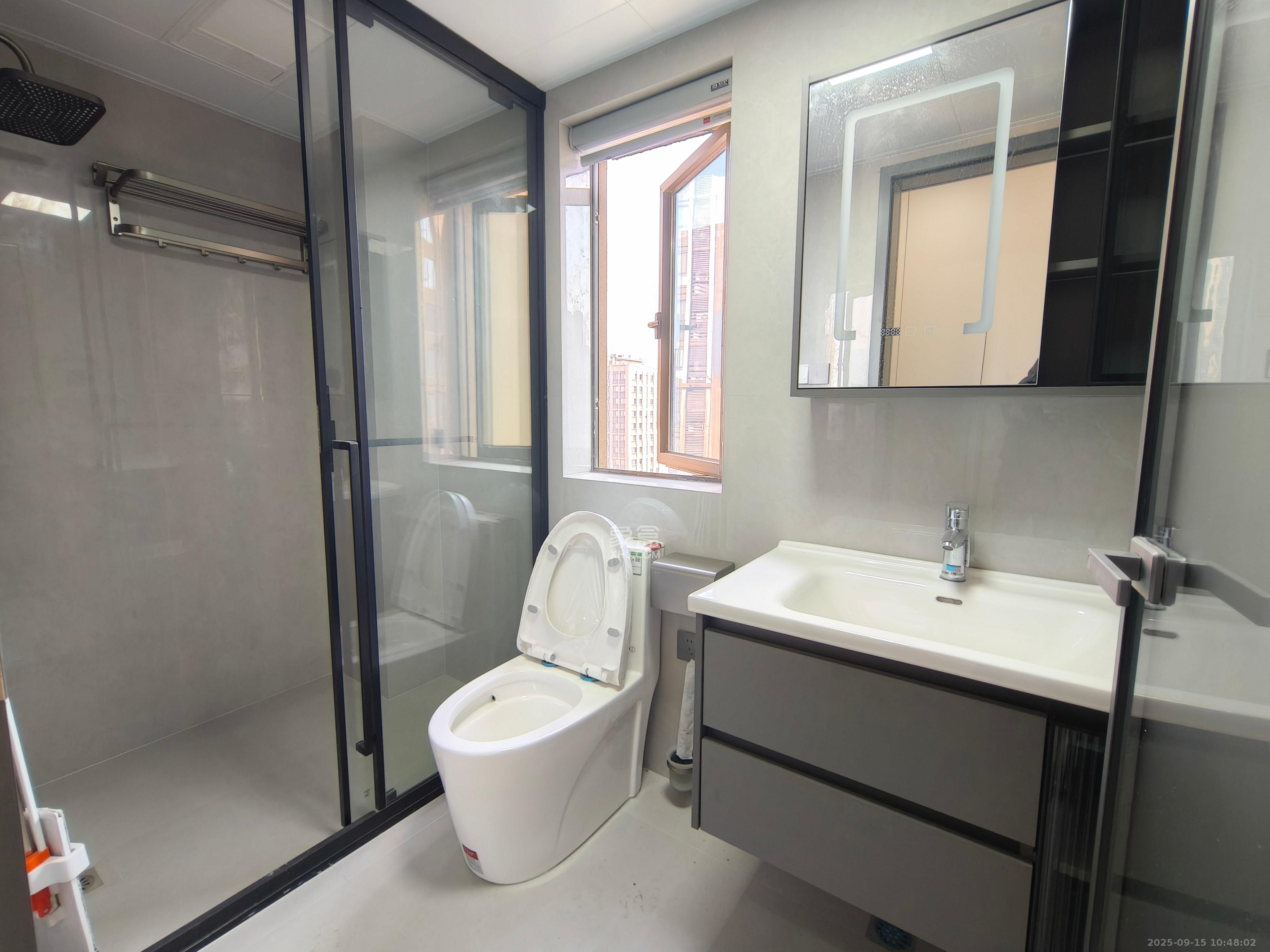 协信星澜汇  4室2厅2卫    4500.0元/月室内图