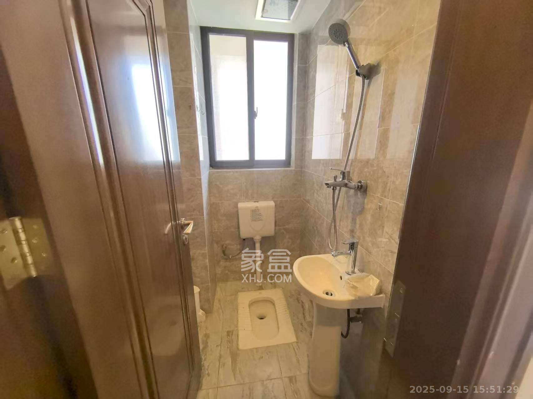 恒大御景半岛湘江苑（恒大御景半岛一期）  4室2厅3卫    6500.0元/月室内图