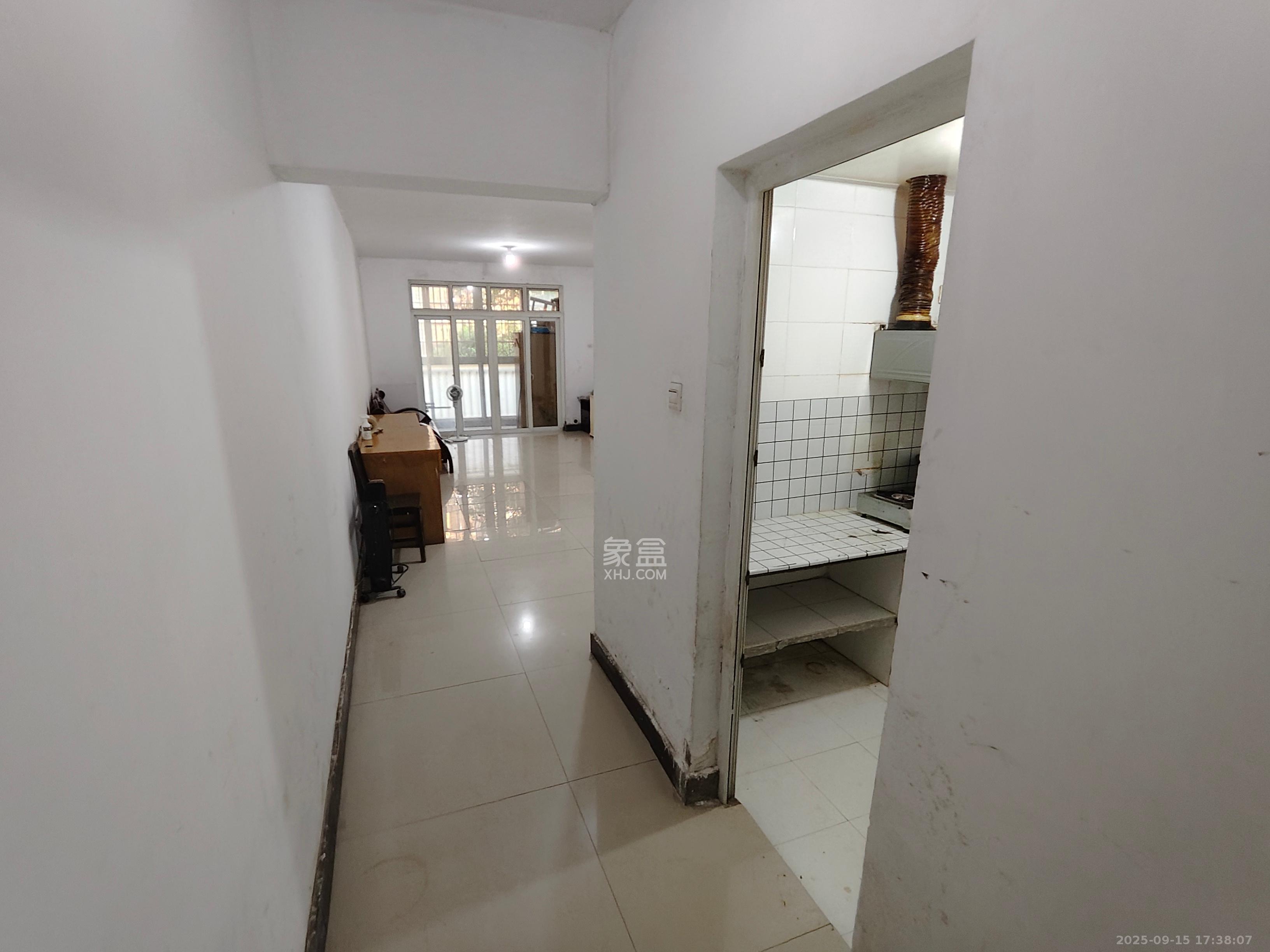 金碧文华 2室2厅1卫 1700.0元/月 金碧文华 2室2厅1卫 1700.0元/月室内图