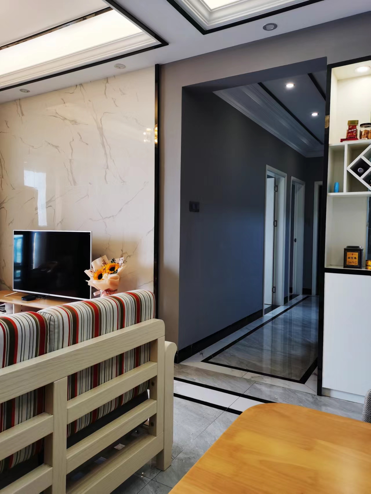 爱琴海 2室1厅1卫 3400.0元/月 爱琴海 2室1厅1卫 3400.0元/月室内图