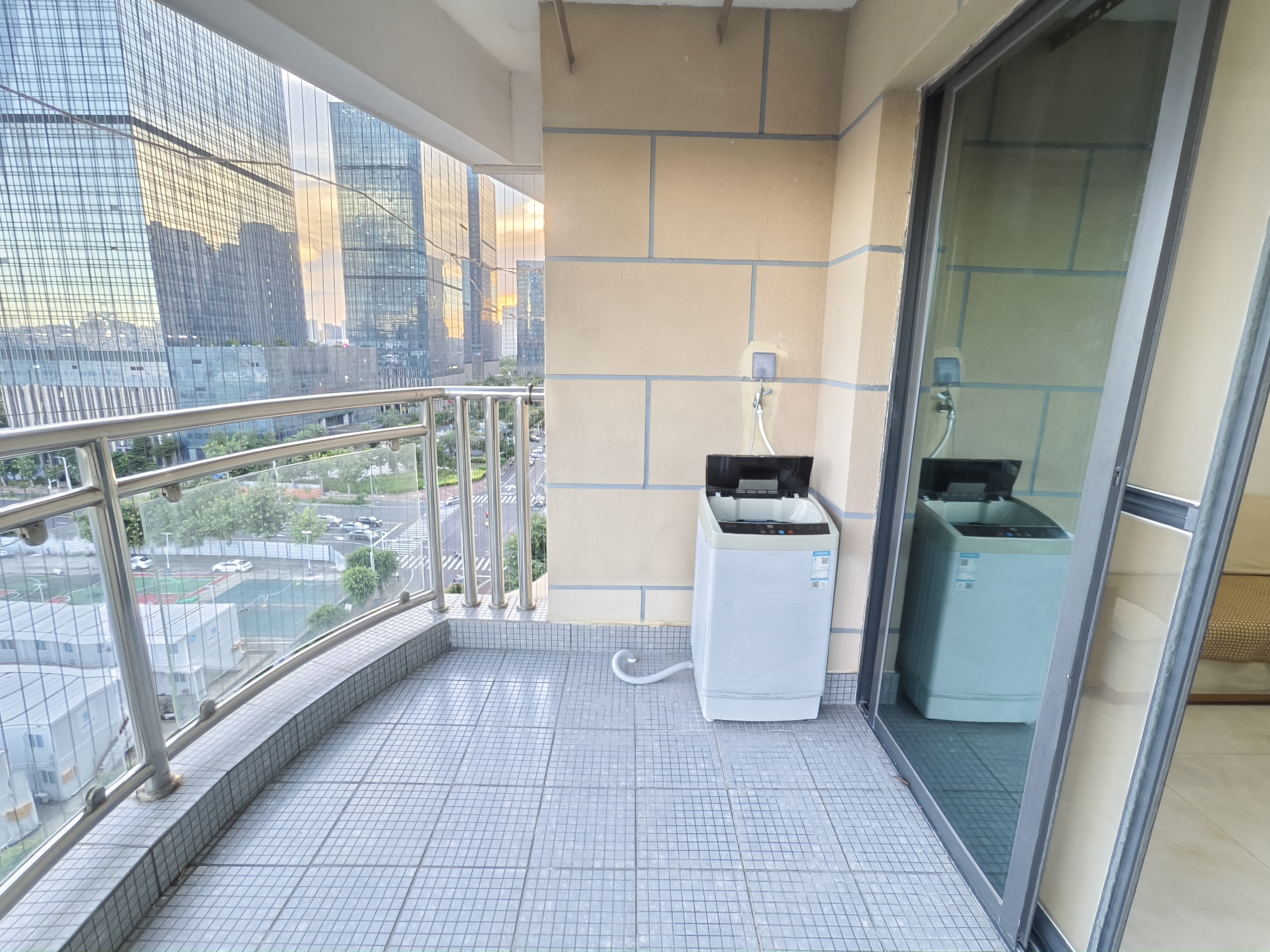 国兴城（B区）  2室2厅1卫   2500.00元/月室内图