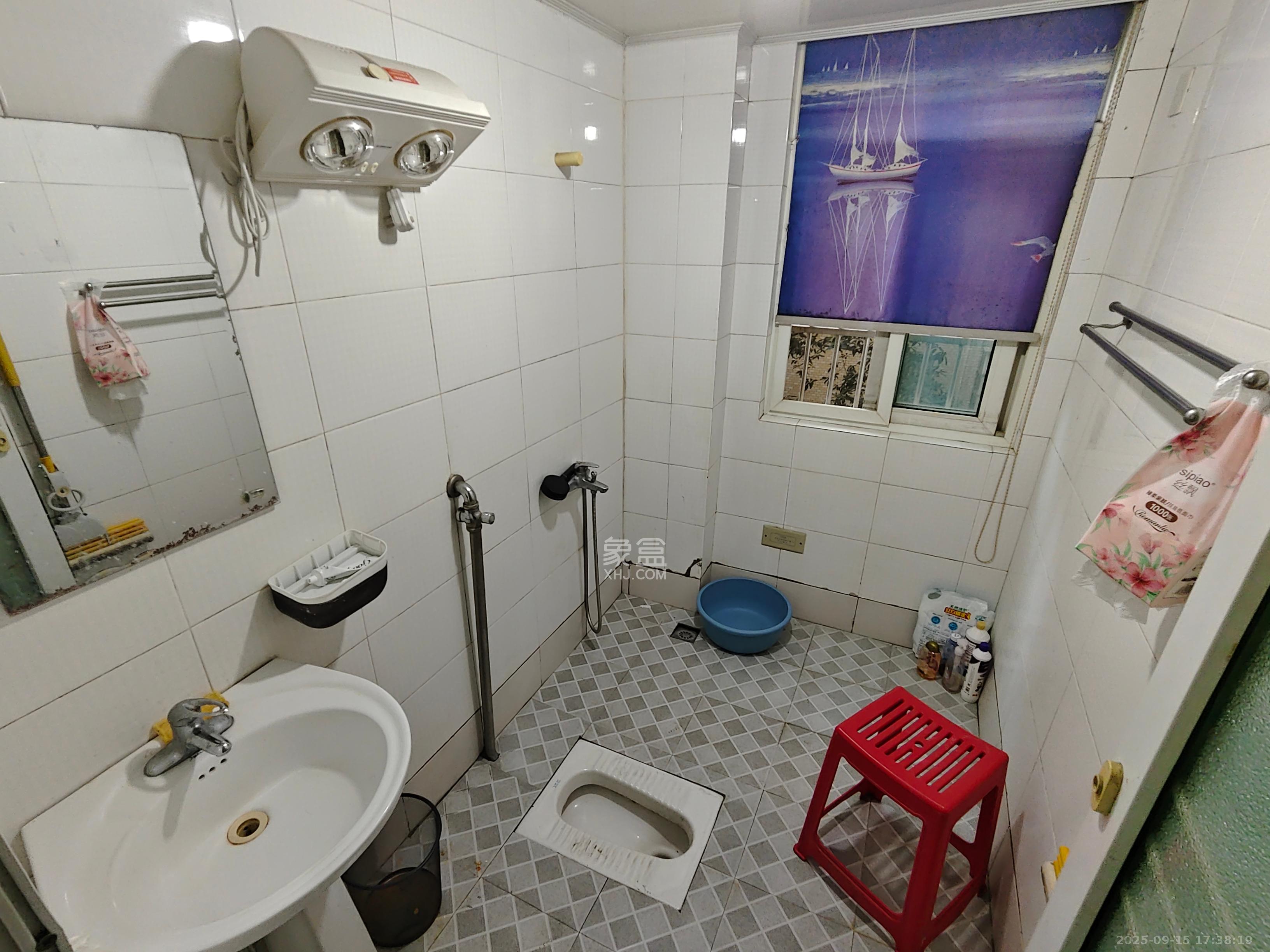 金碧文华 2室2厅1卫 1700.0元/月 金碧文华 2室2厅1卫 1700.0元/月室内图