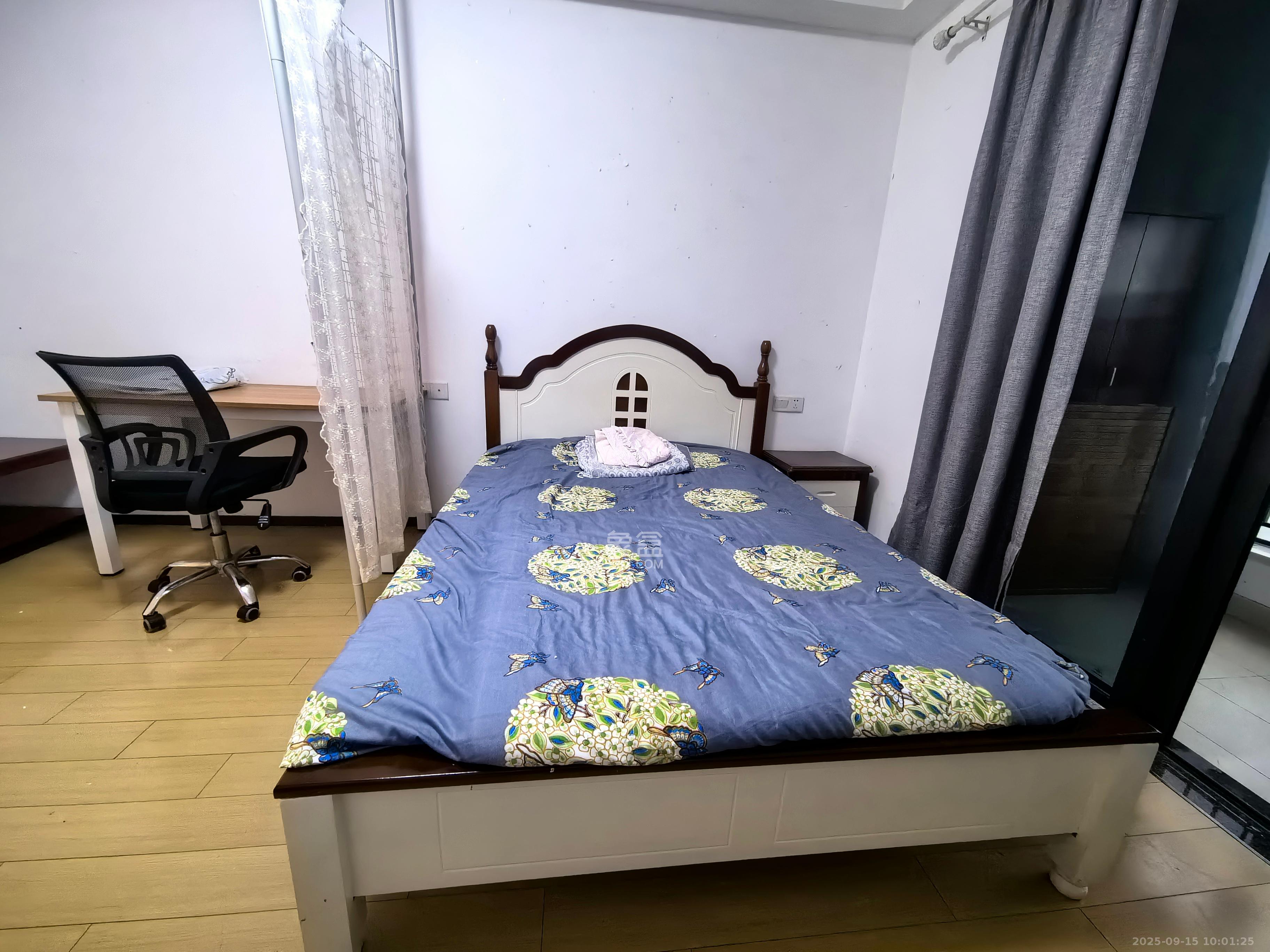 中海新城熙岸（中信新城五期）  1室1厅1卫    1200.0元/月室内图