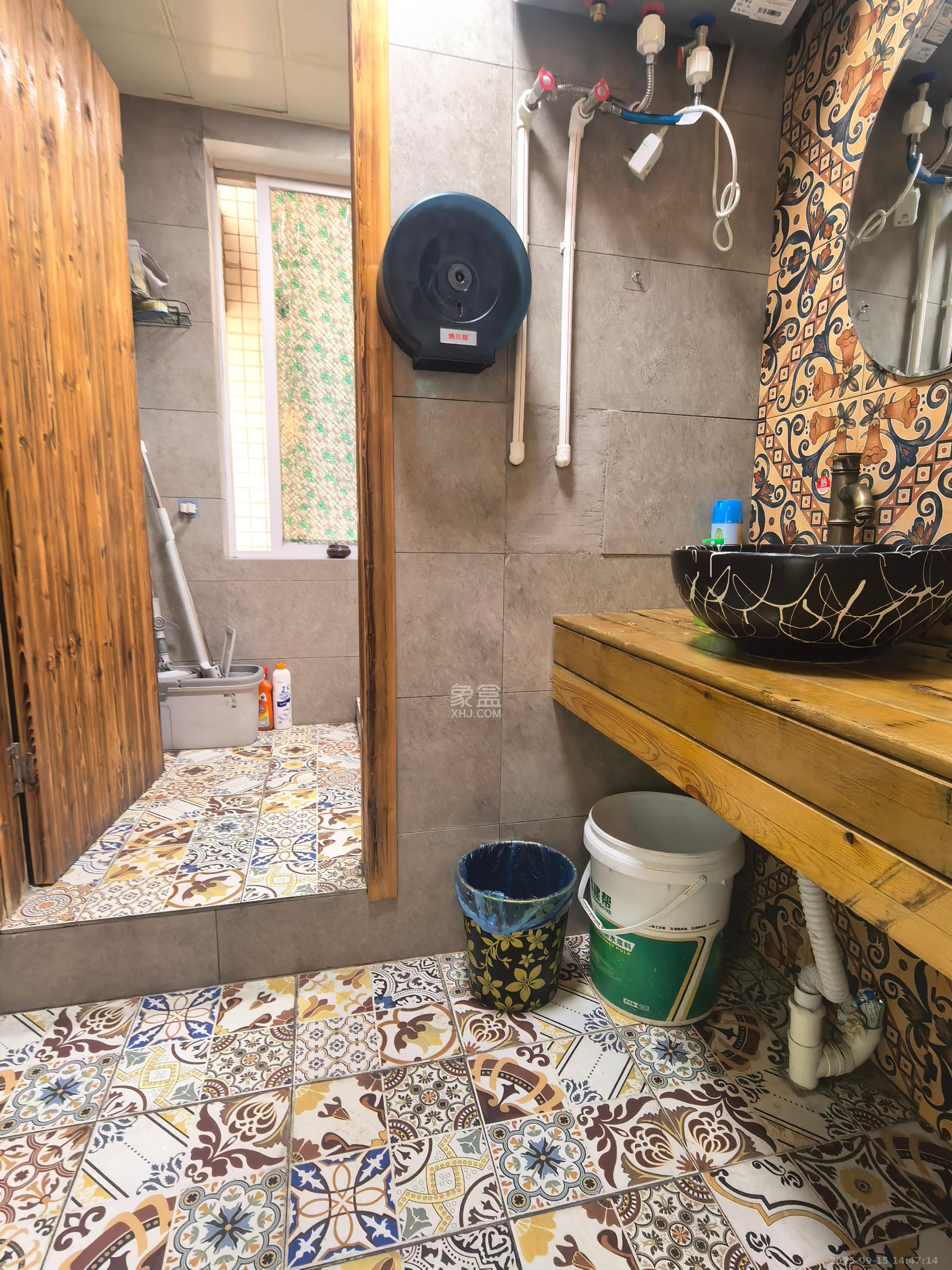 兴威名座  3室2厅1卫    4200.0元/月室内图