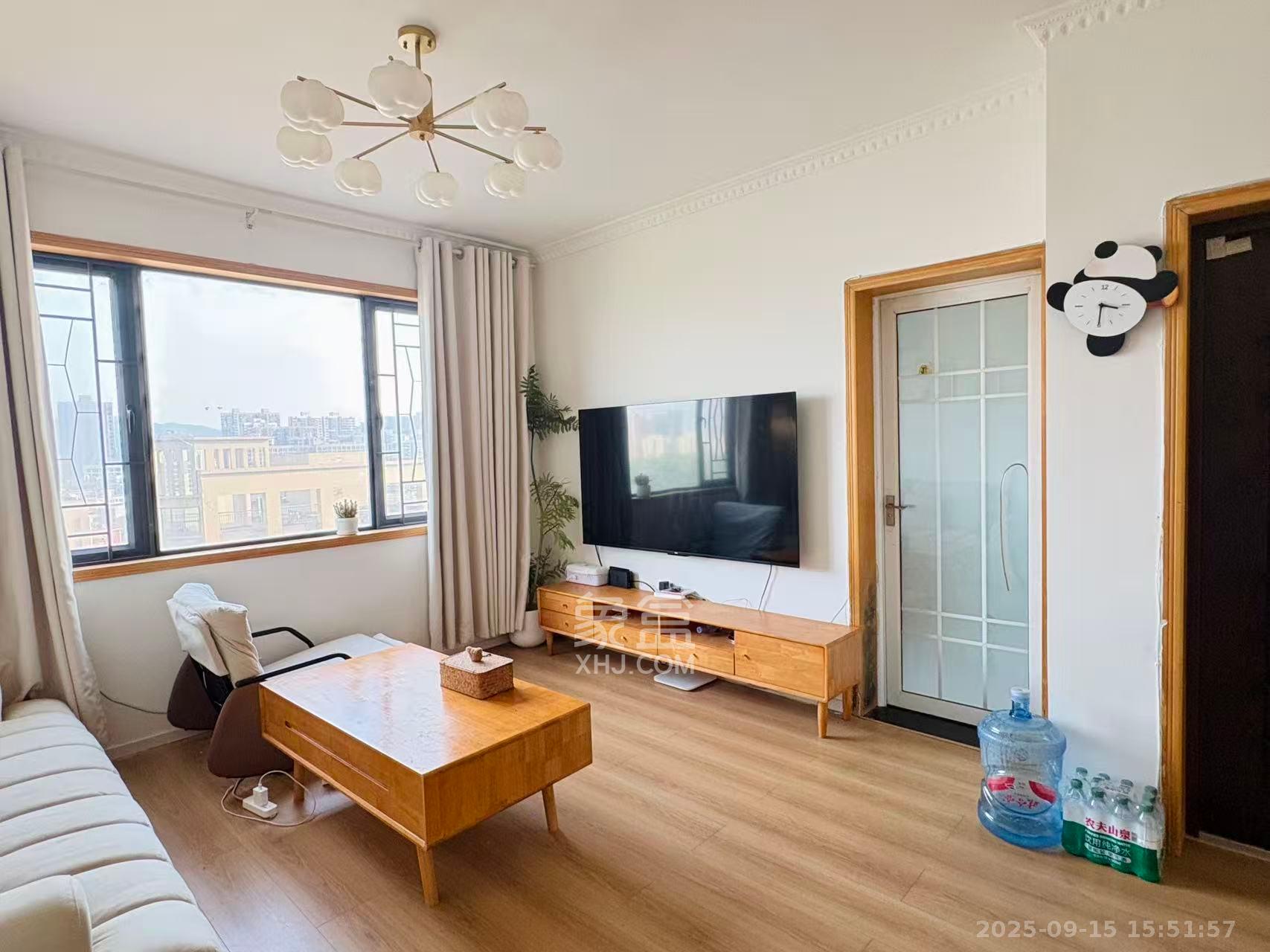 望兴嘉年华(望兴新苑) 2室1厅1卫 2500.0元/月 望兴嘉年华(望兴新苑) 2室1厅1卫 2500.0元/月室内图