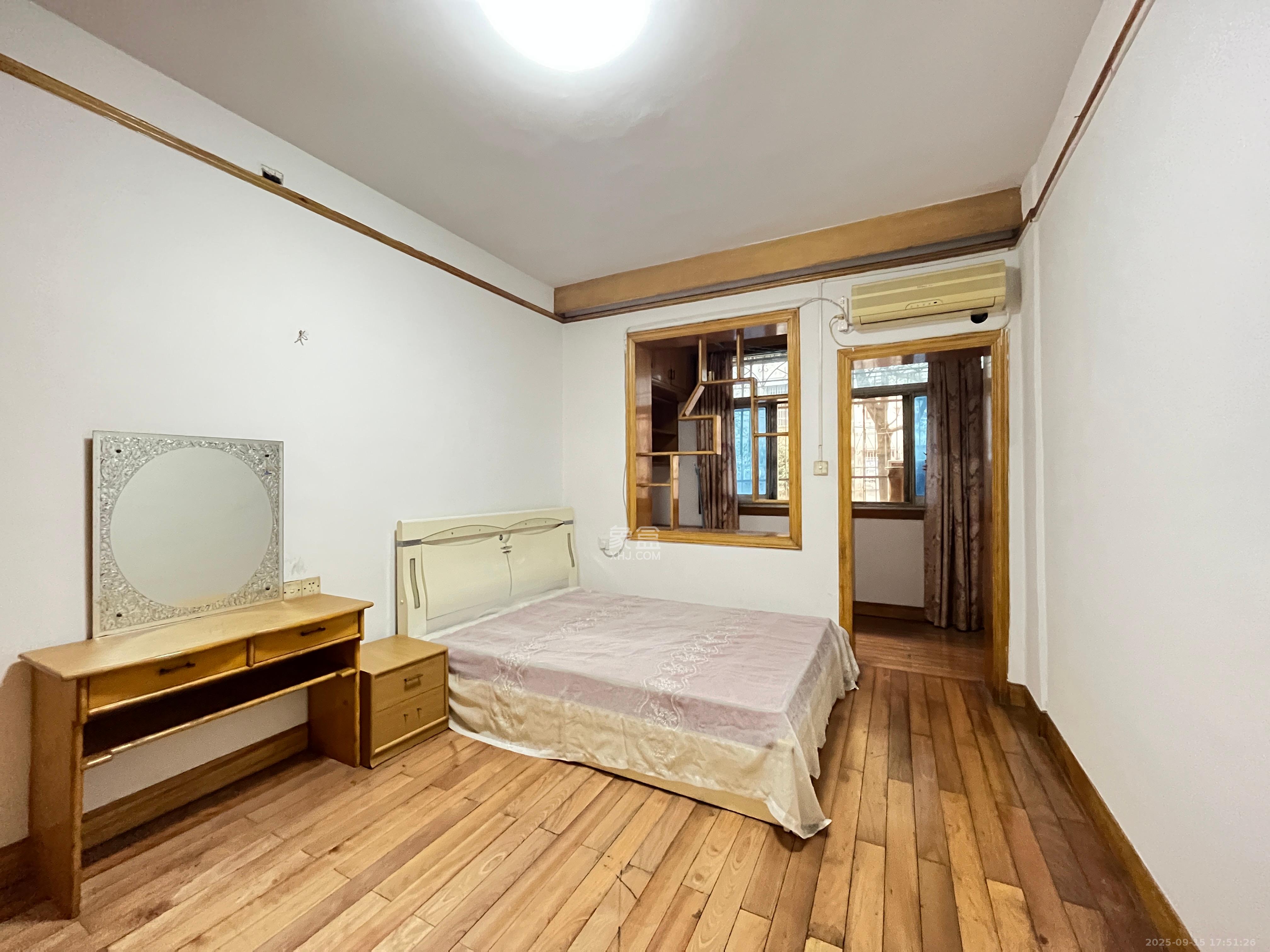 邮电新村  2室2厅1卫    1600.0元/月室内图