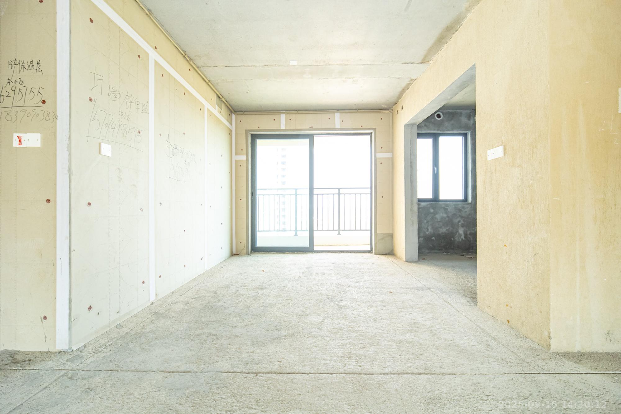 保利和光尘樾 4室2厅2卫 142.0万 保利和光尘樾 4室2厅2卫 142.0万其他