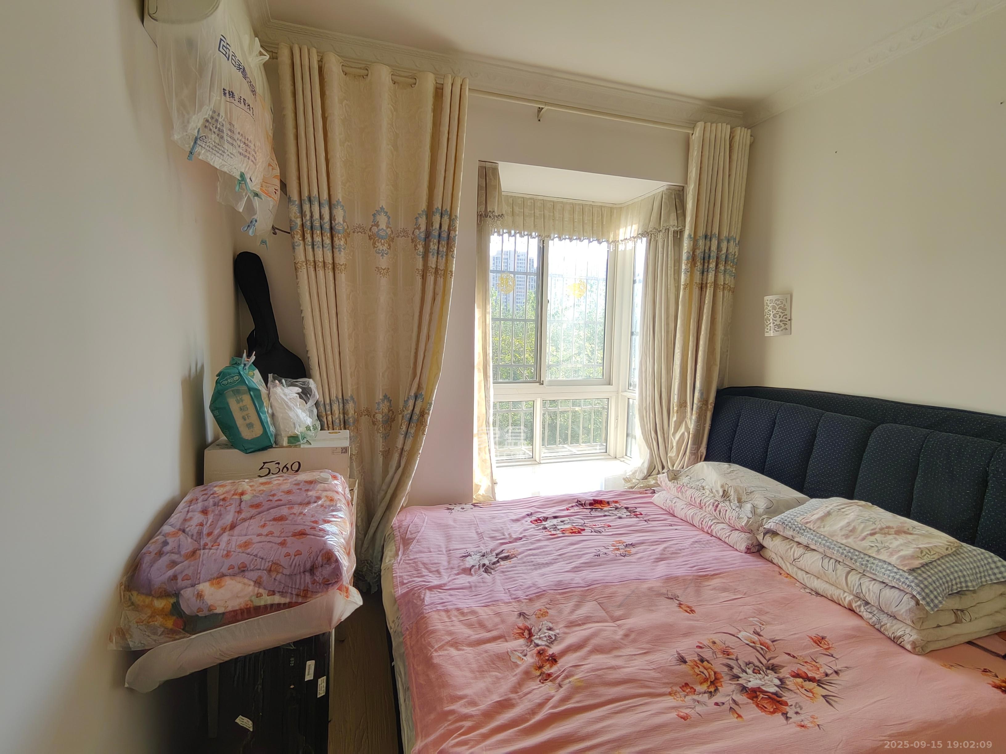 丰园城(鄱阳小区二期) 2室2厅1卫 1650.00元/月 丰园城(鄱阳小区二期) 2室2厅1卫 1650.00元/月室内图