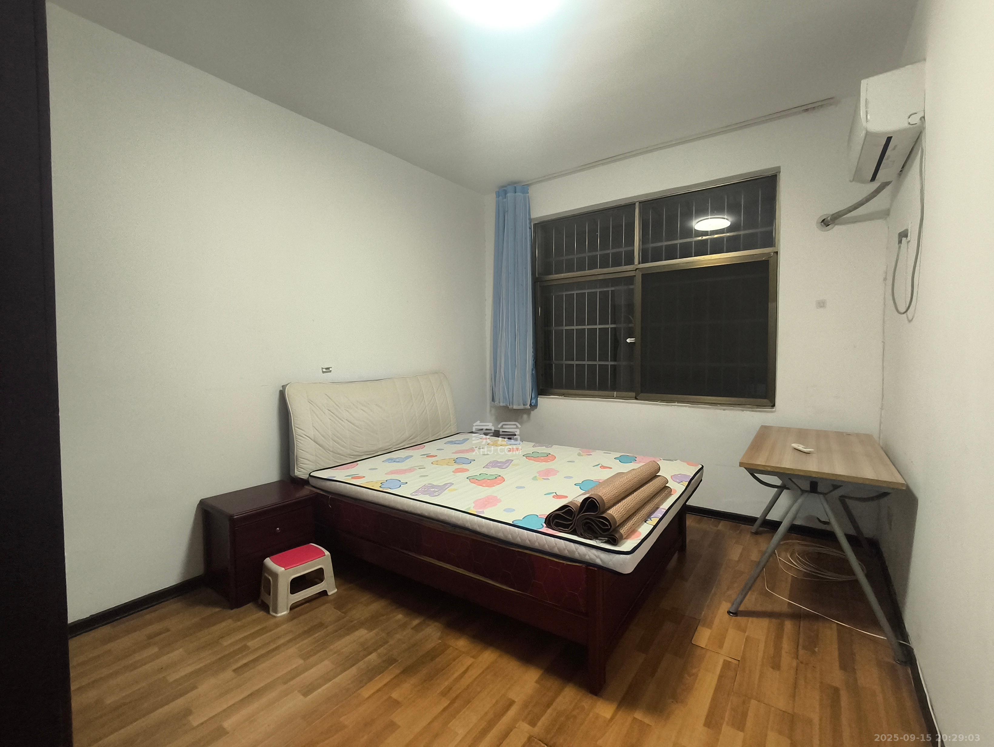 黄鹤小区2片 1室0厅0卫 1600.0元/月 黄鹤小区2片 1室0厅0卫 1600.0元/月室内图