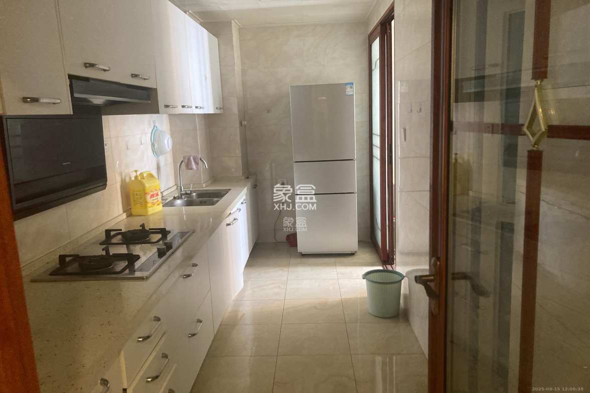 北辰三角洲E6区 3室2厅2卫 3300.0元/月 北辰三角洲E6区 3室2厅2卫 3300.0元/月室内图