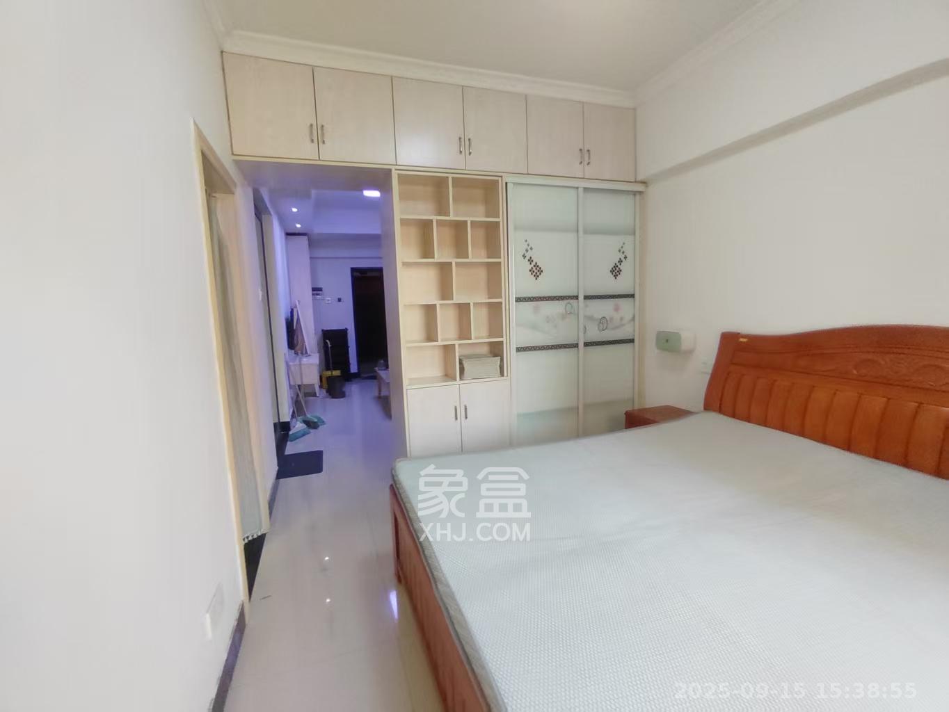 绿地公馆(绿地名邸) 1室1厅1卫 1300.0元/月 绿地公馆(绿地名邸) 1室1厅1卫 1300.0元/月室内图