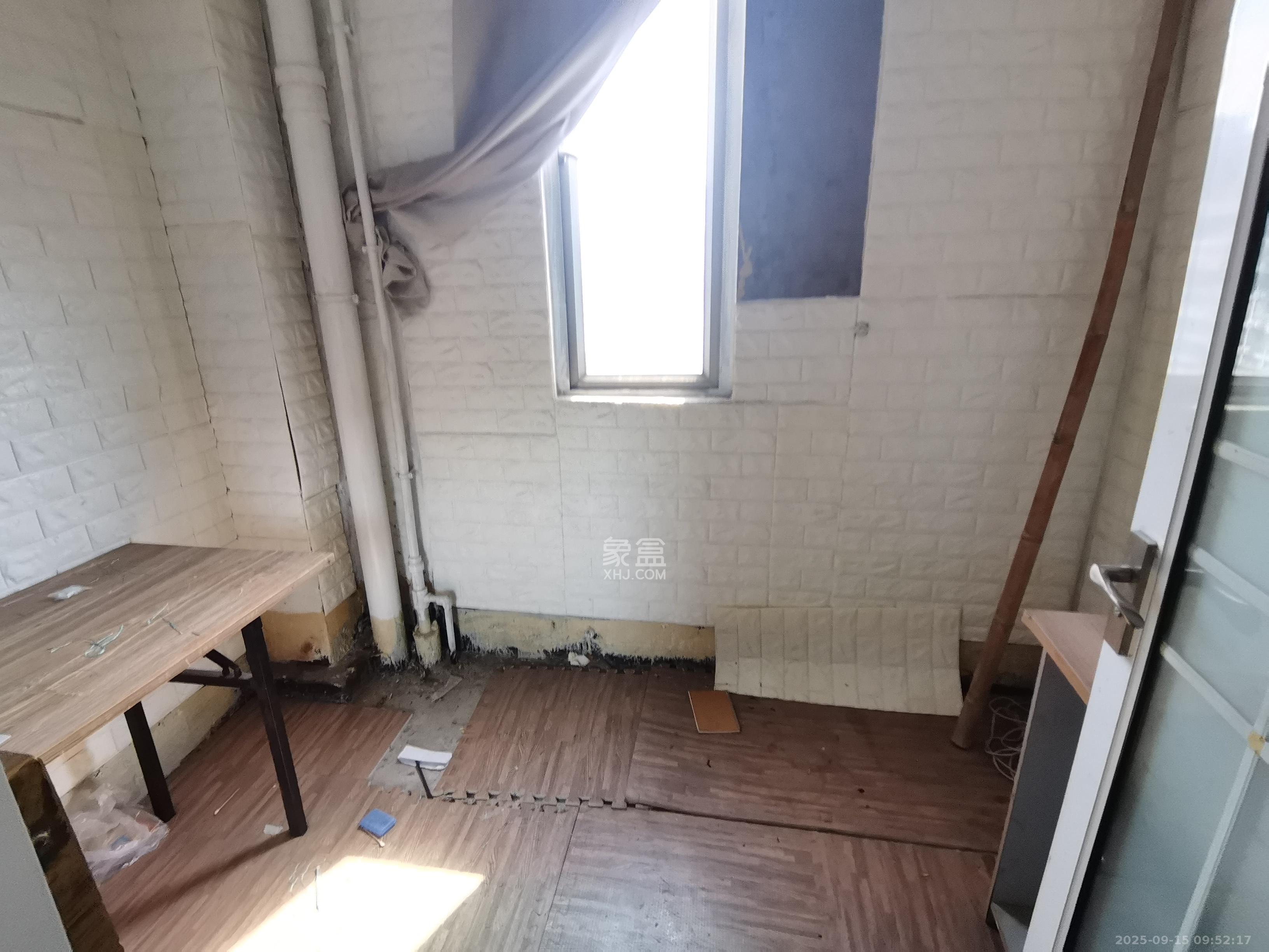 阳光100二期 4室2厅2卫 1800.0元/月 阳光100二期 4室2厅2卫 1800.0元/月室内图