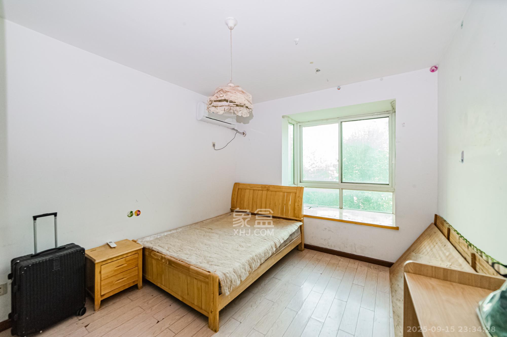 恒鑫澜北湾  3室2厅2卫    102.0万卧室