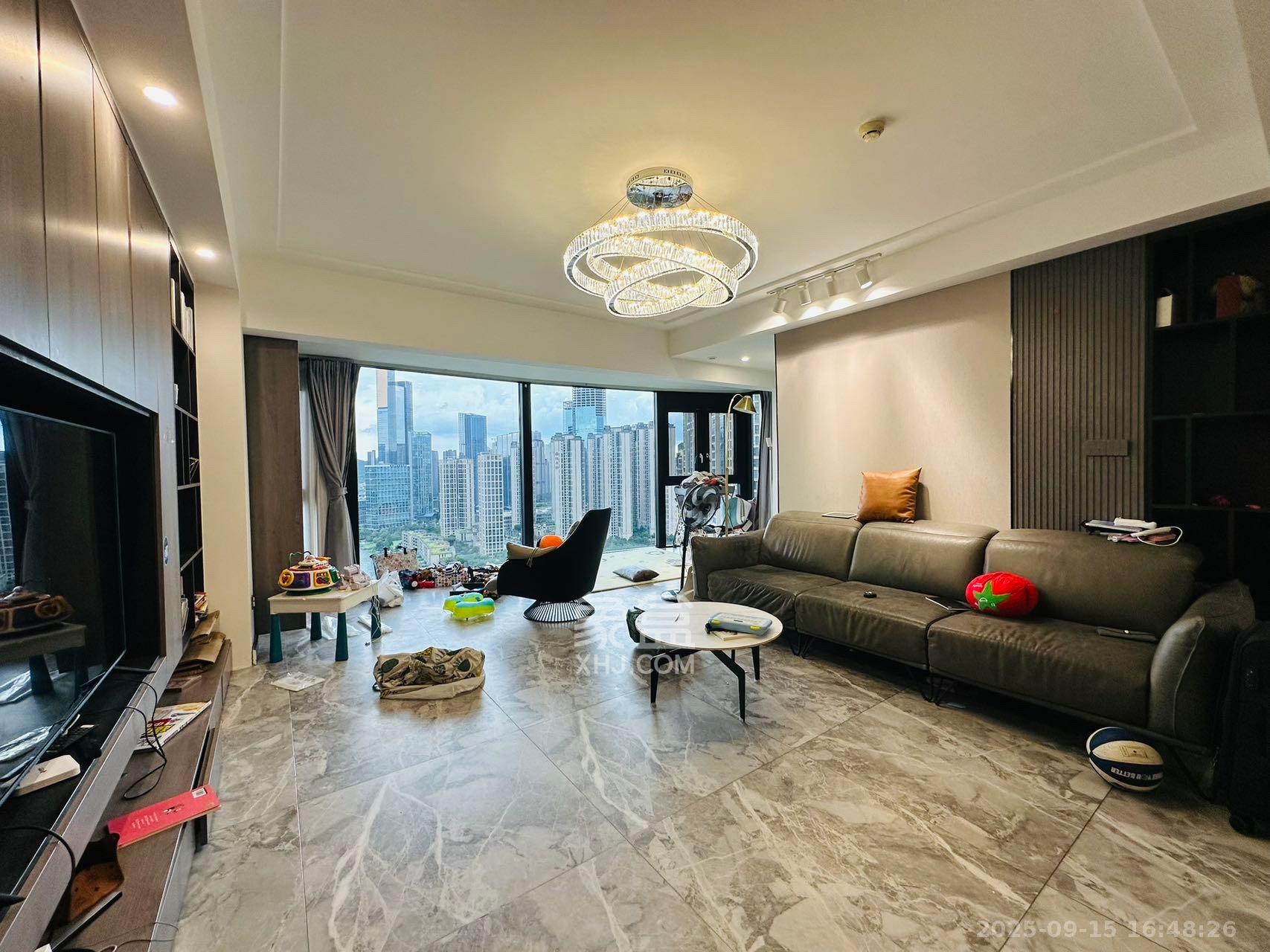 天祥水晶湾  3室2厅2卫    6500.0元/月室内图