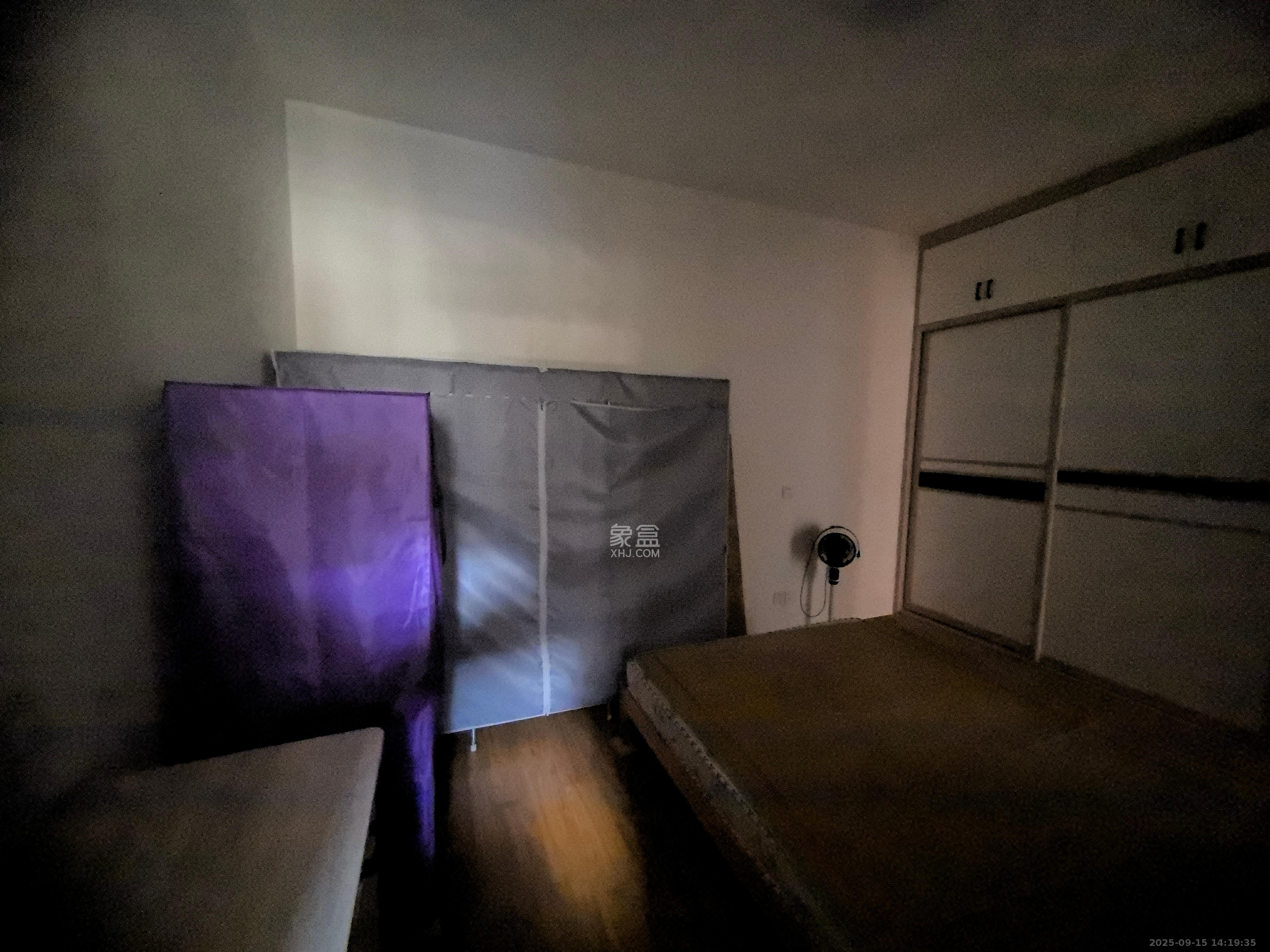 安泰嘉园（湘府邻伴）  2室2厅1卫    2300.0元/月室内图