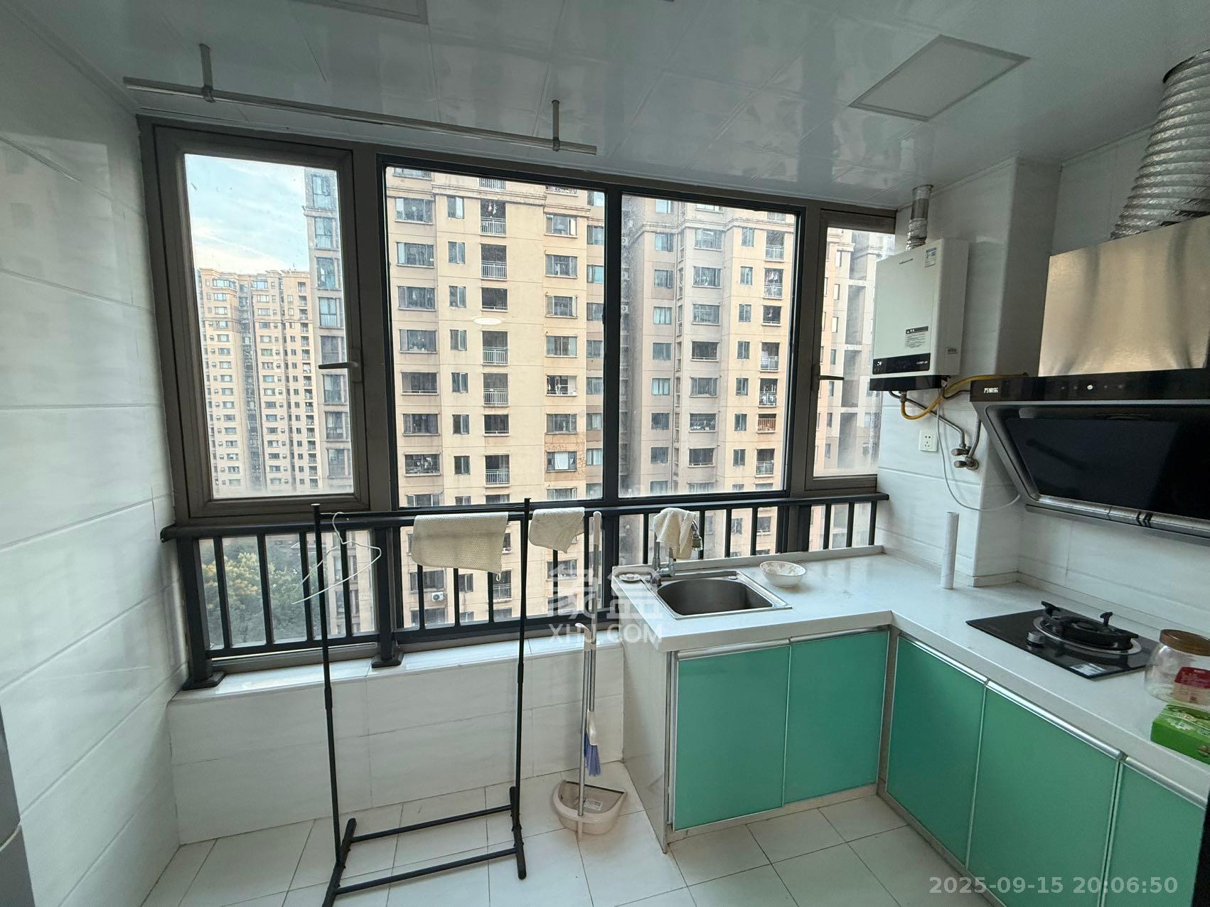 怡海星城 1室1厅1卫 1200.0元/月 怡海星城 1室1厅1卫 1200.0元/月室内图