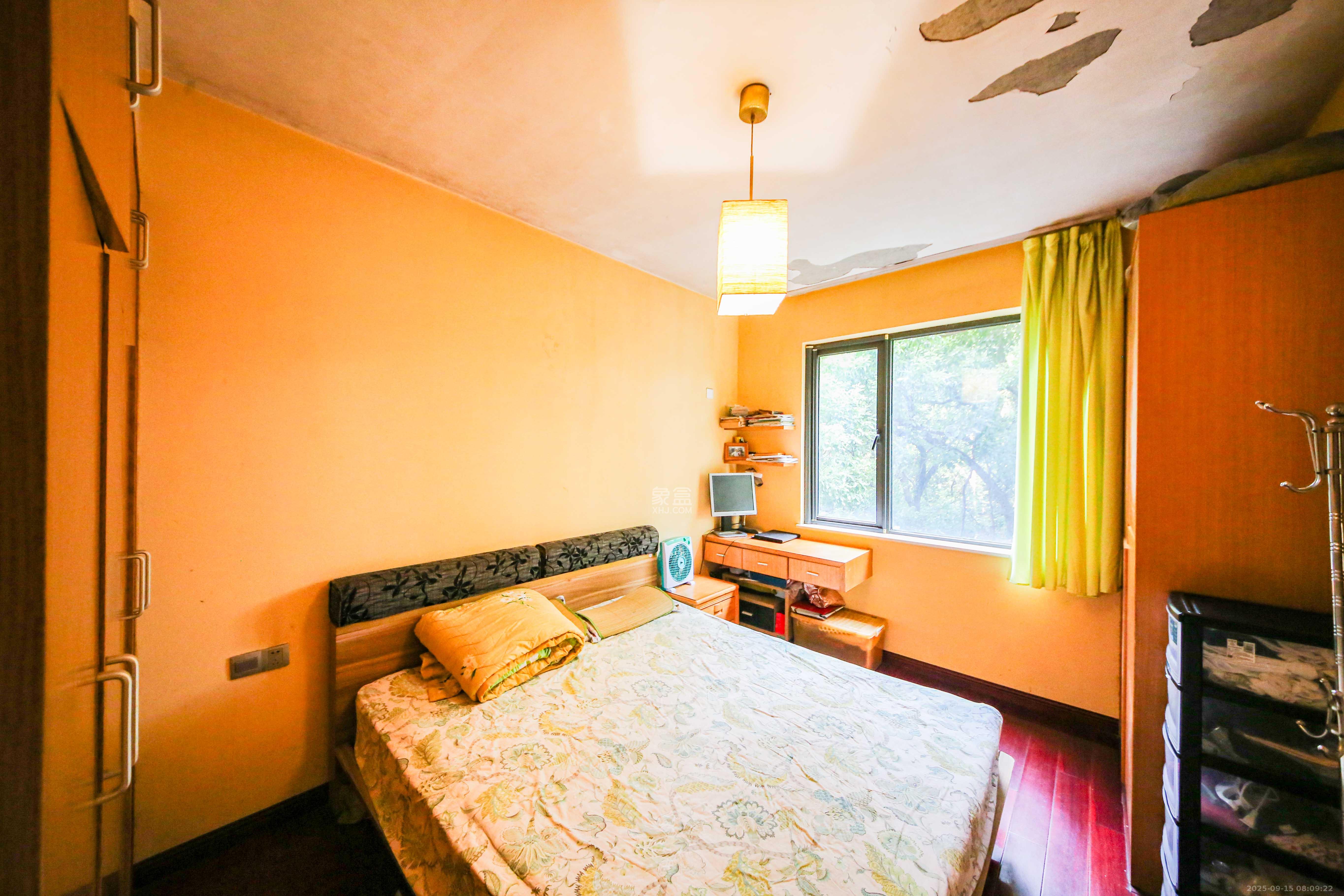 博林金谷  3室2厅2卫    168.0万卧室