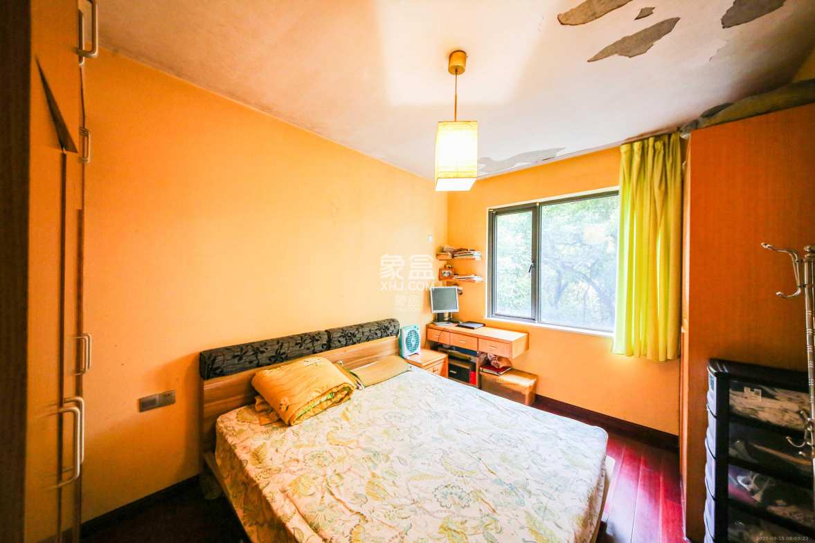 博林金谷 3室2厅2卫 168.0万 博林金谷 3室2厅2卫 168.0万卧室