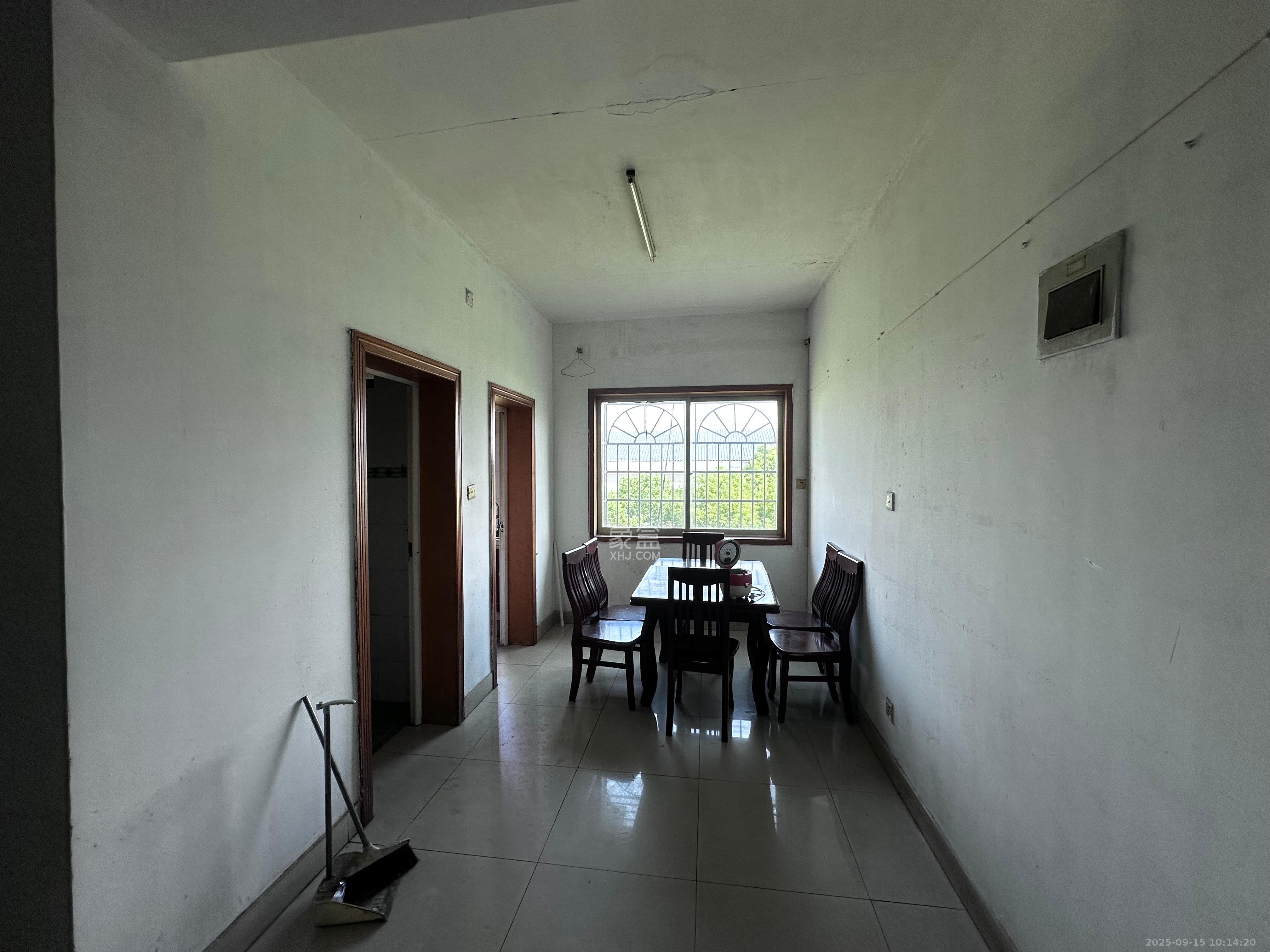 马王堆陶瓷建材新城  2室2厅1卫    1500.0元/月室内图