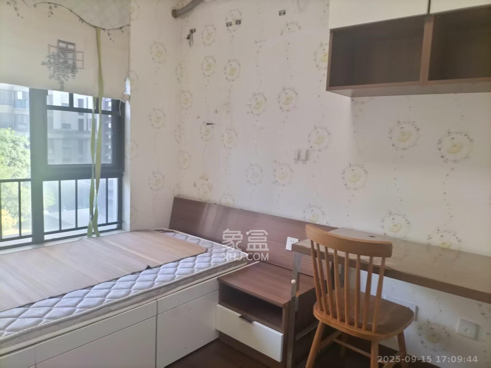 万科里梅溪郡  3室2厅1卫    3500.0元/月室内图