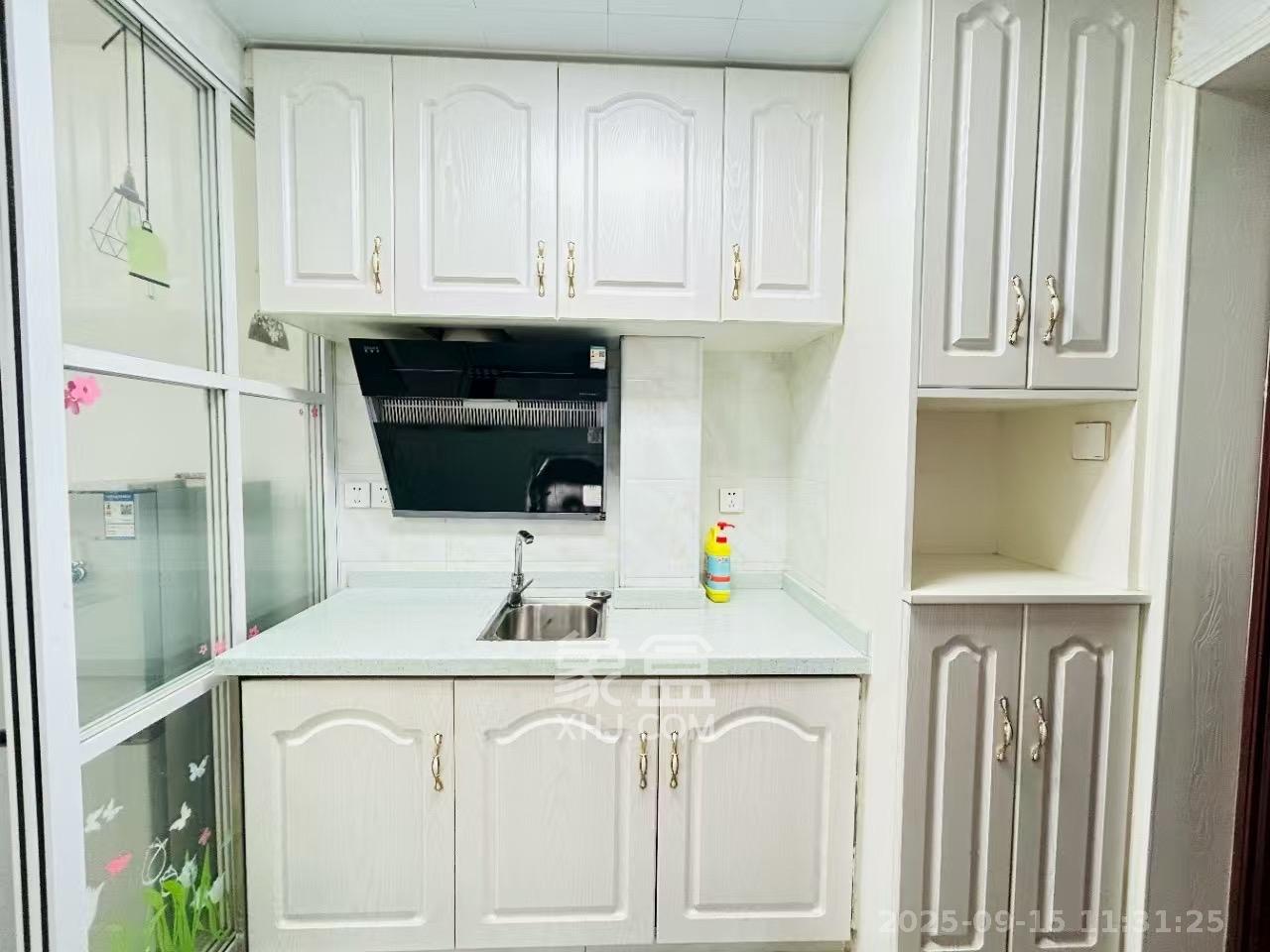 达美美立方 1室1厅1卫 1500.0元/月 达美美立方 1室1厅1卫 1500.0元/月室内图