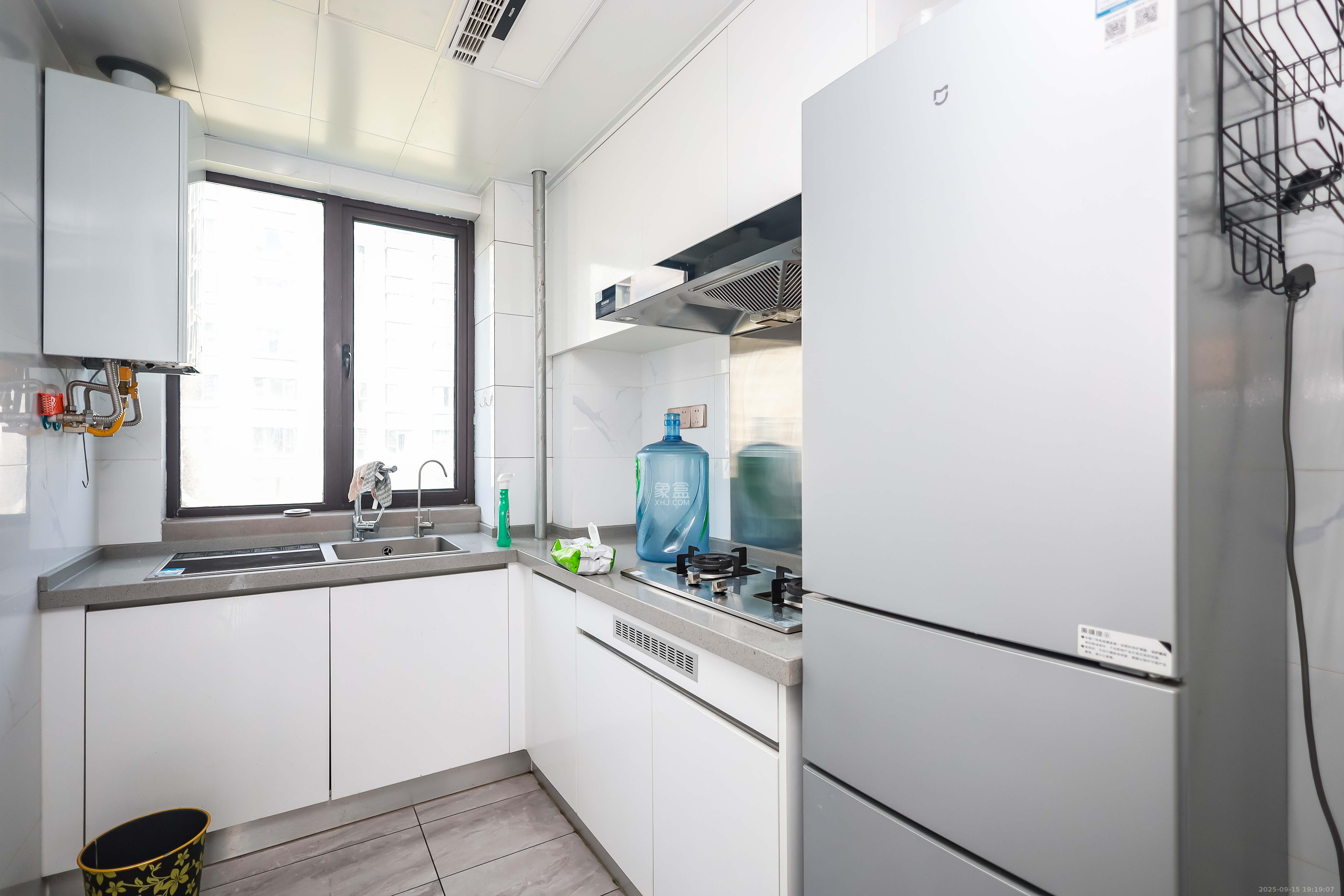 金基芳华 4室2厅2卫 145.0万 金基芳华 4室2厅2卫 145.0万厨房