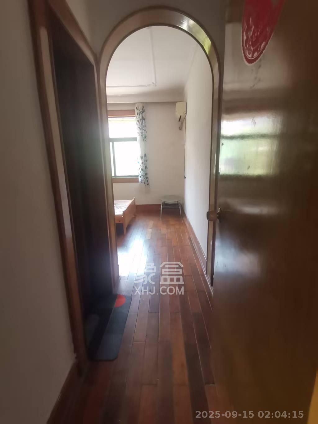 香樟路航空设计院 4室2厅2卫 1500.0元/月 香樟路航空设计院 4室2厅2卫 1500.0元/月室内图