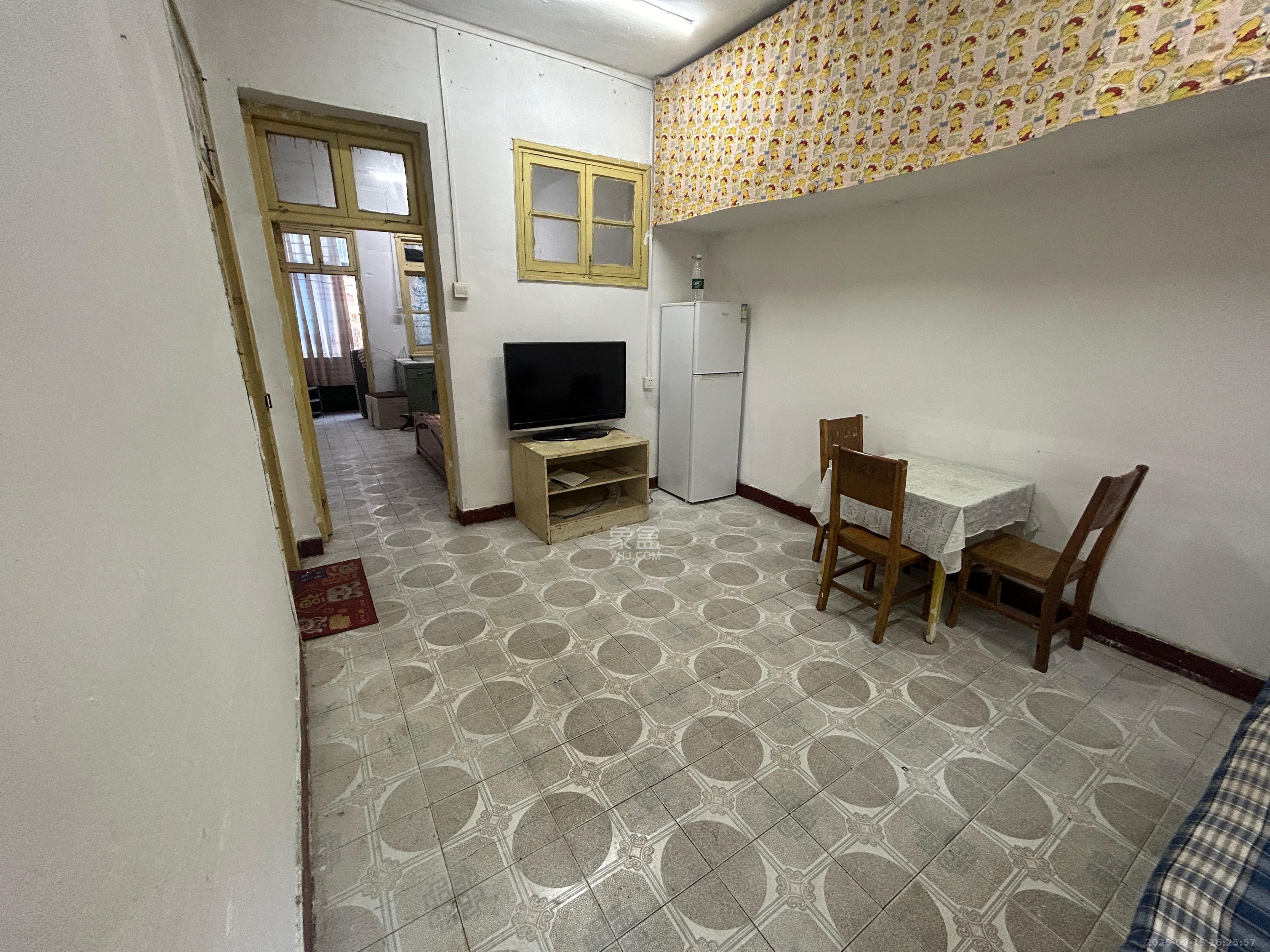 三湘小区 1室1厅1卫 950.0元/月 三湘小区 1室1厅1卫 950.0元/月室内图