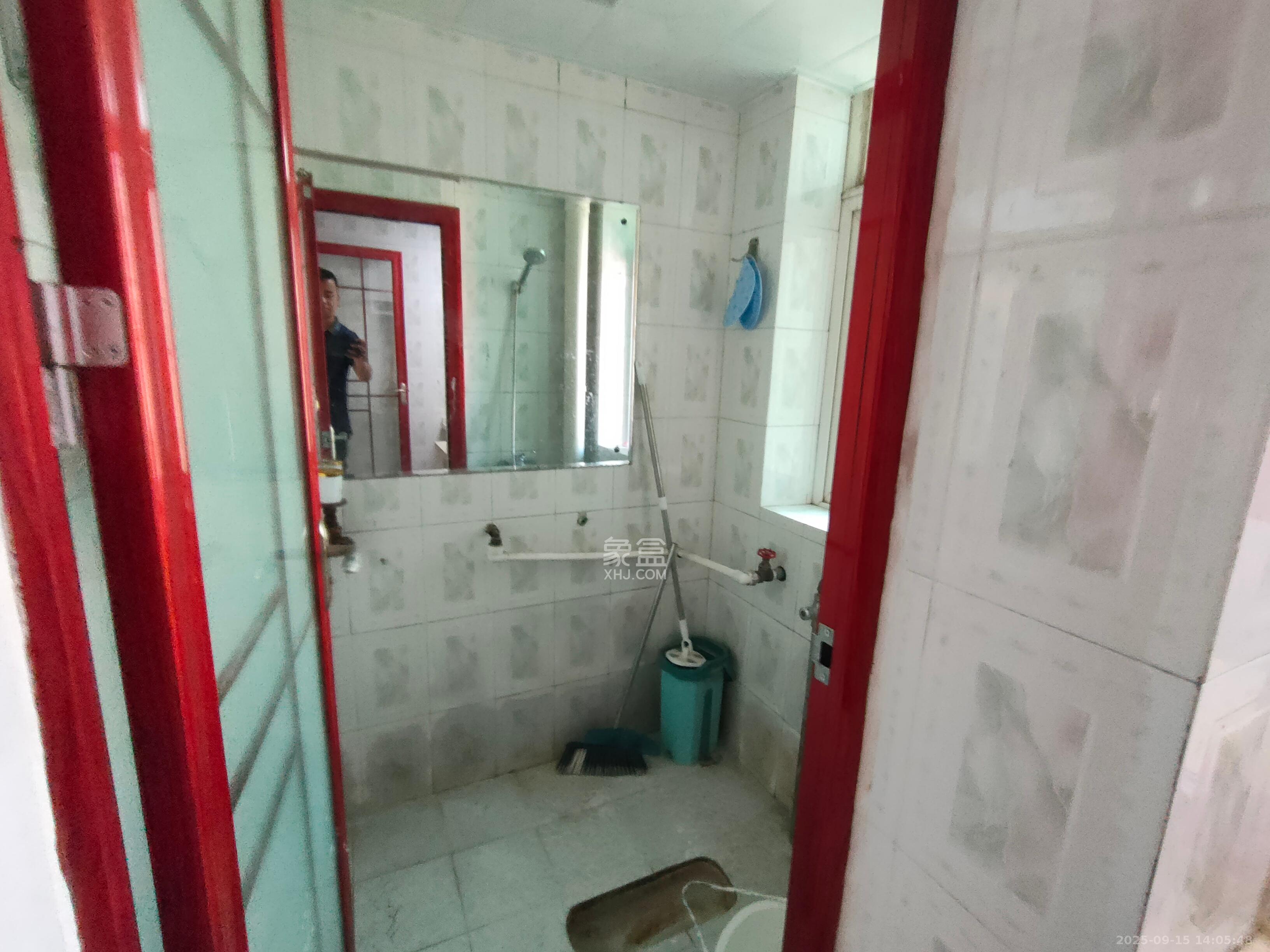 红旗综合安置楼 2室1厅1卫 1800.0元/月 红旗综合安置楼 2室1厅1卫 1800.0元/月室内图