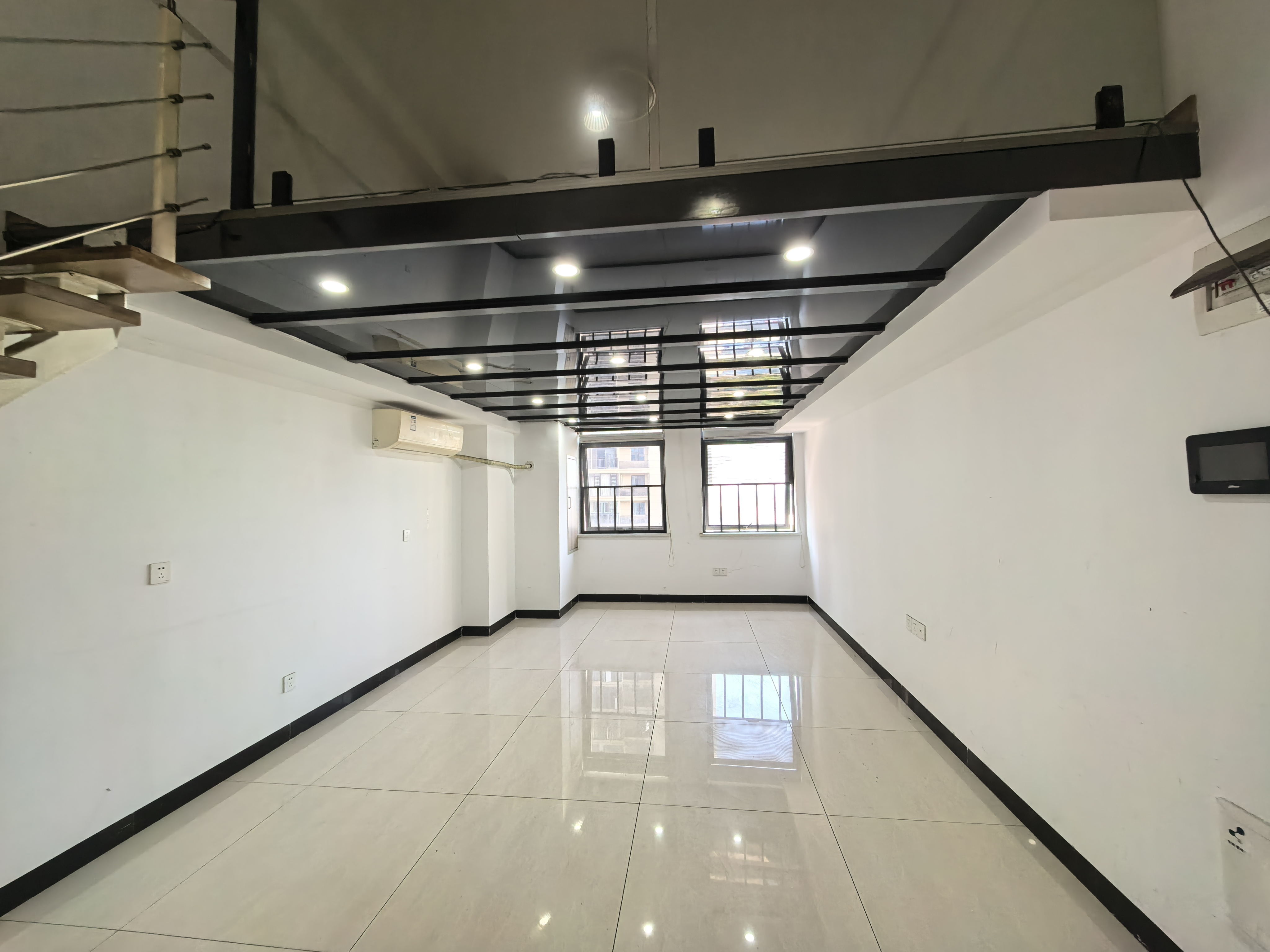 华润置地广场二期 1室1厅1卫 1500.0元/月 华润置地广场二期 1室1厅1卫 1500.0元/月户型图