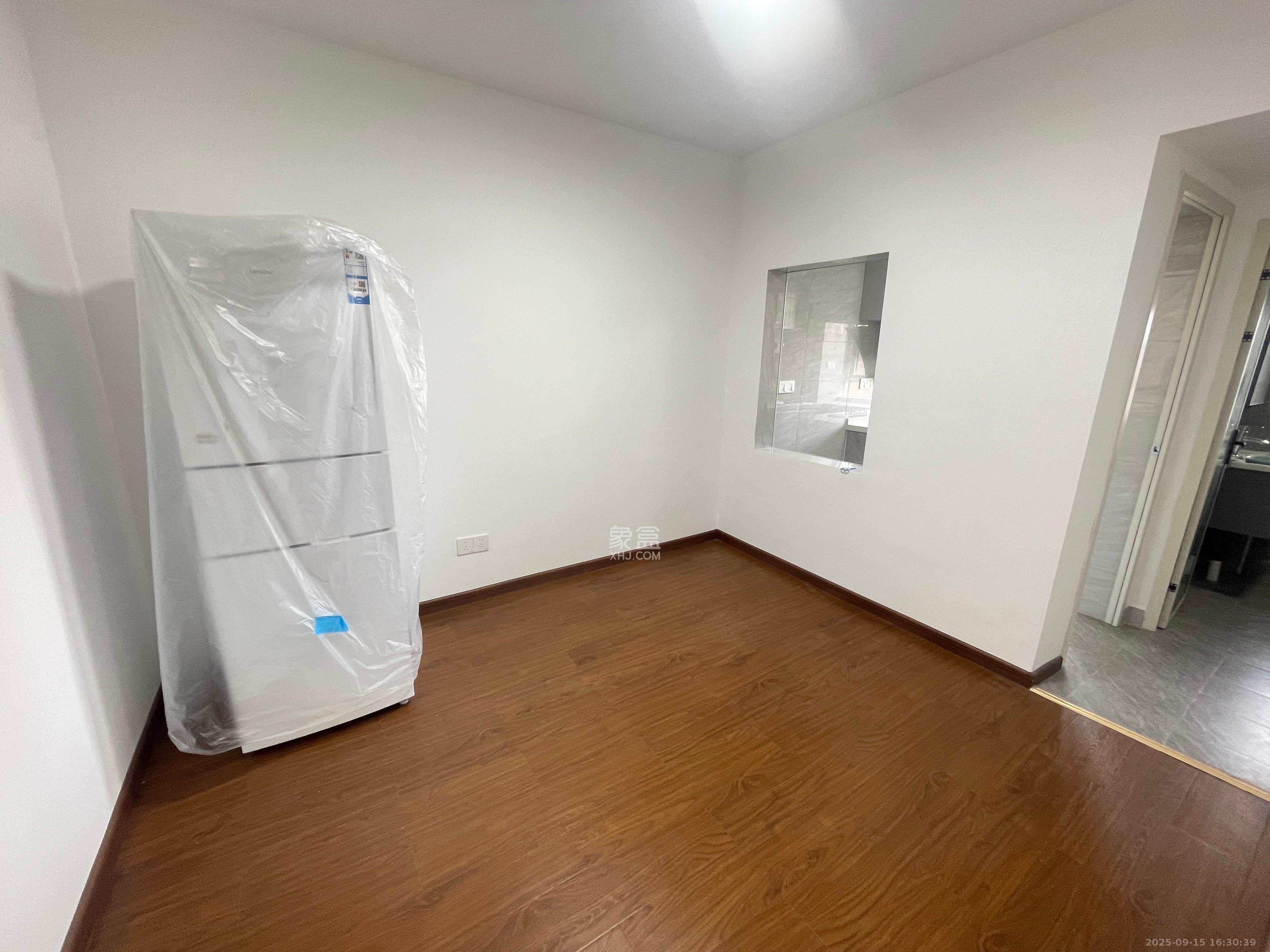 南园小区 3室2厅2卫 2200.0元/月 南园小区 3室2厅2卫 2200.0元/月室内图