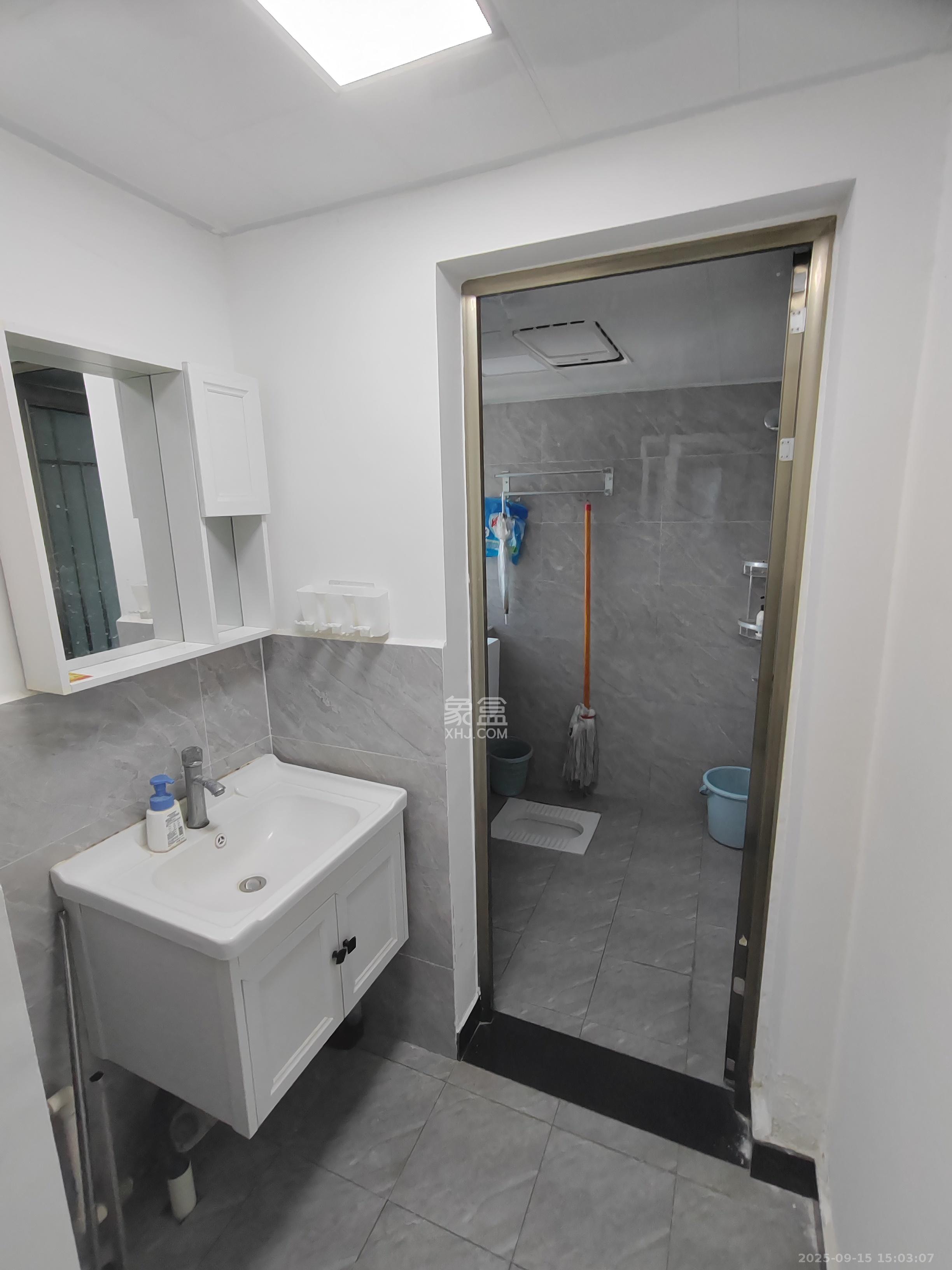 益佳苑 3室2厅2卫 3400.0元/月 益佳苑 3室2厅2卫 3400.0元/月室内图