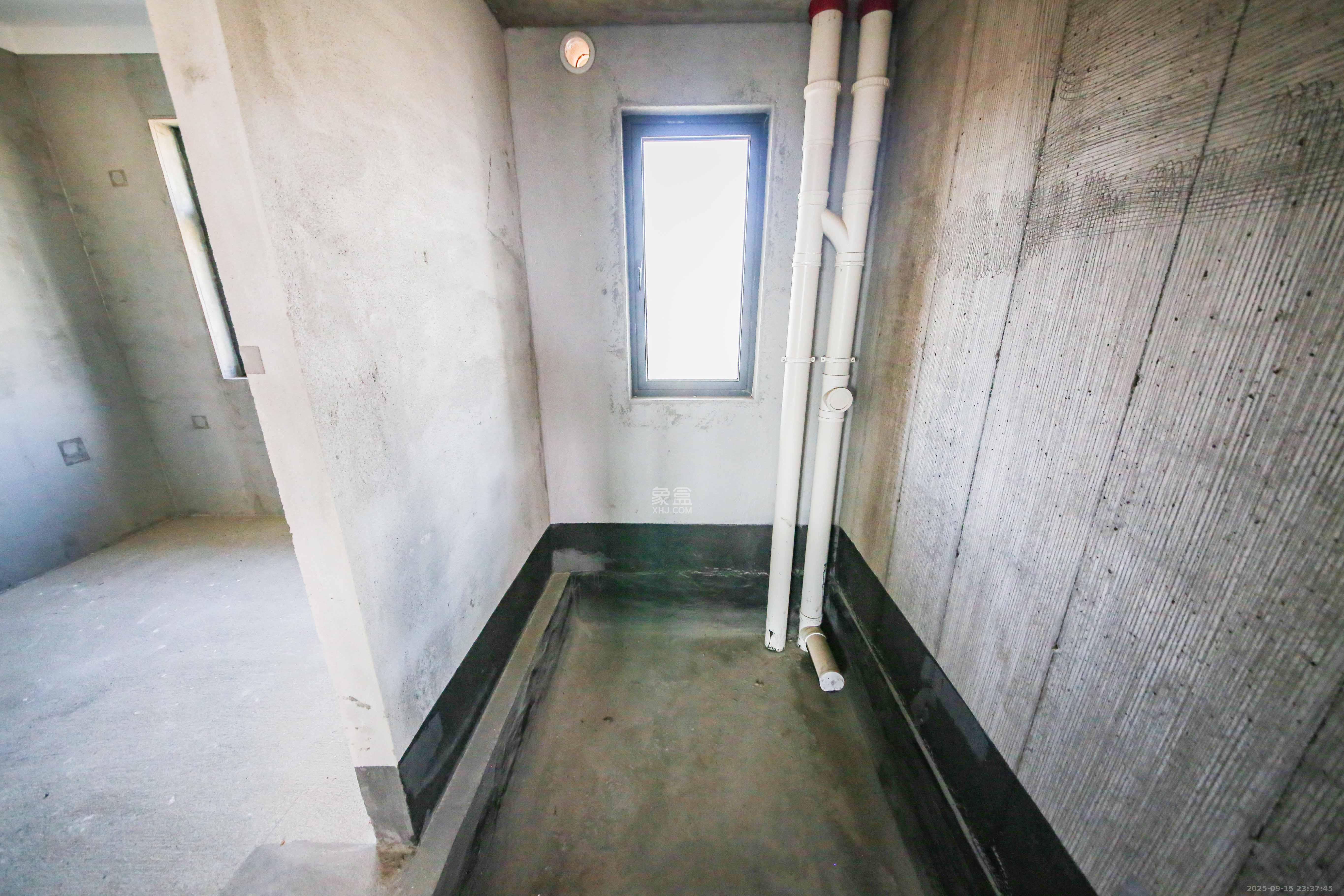 中建钰和城  4室2厅2卫    165.0万 中建钰和城  4室2厅2卫    165.0万卫生间