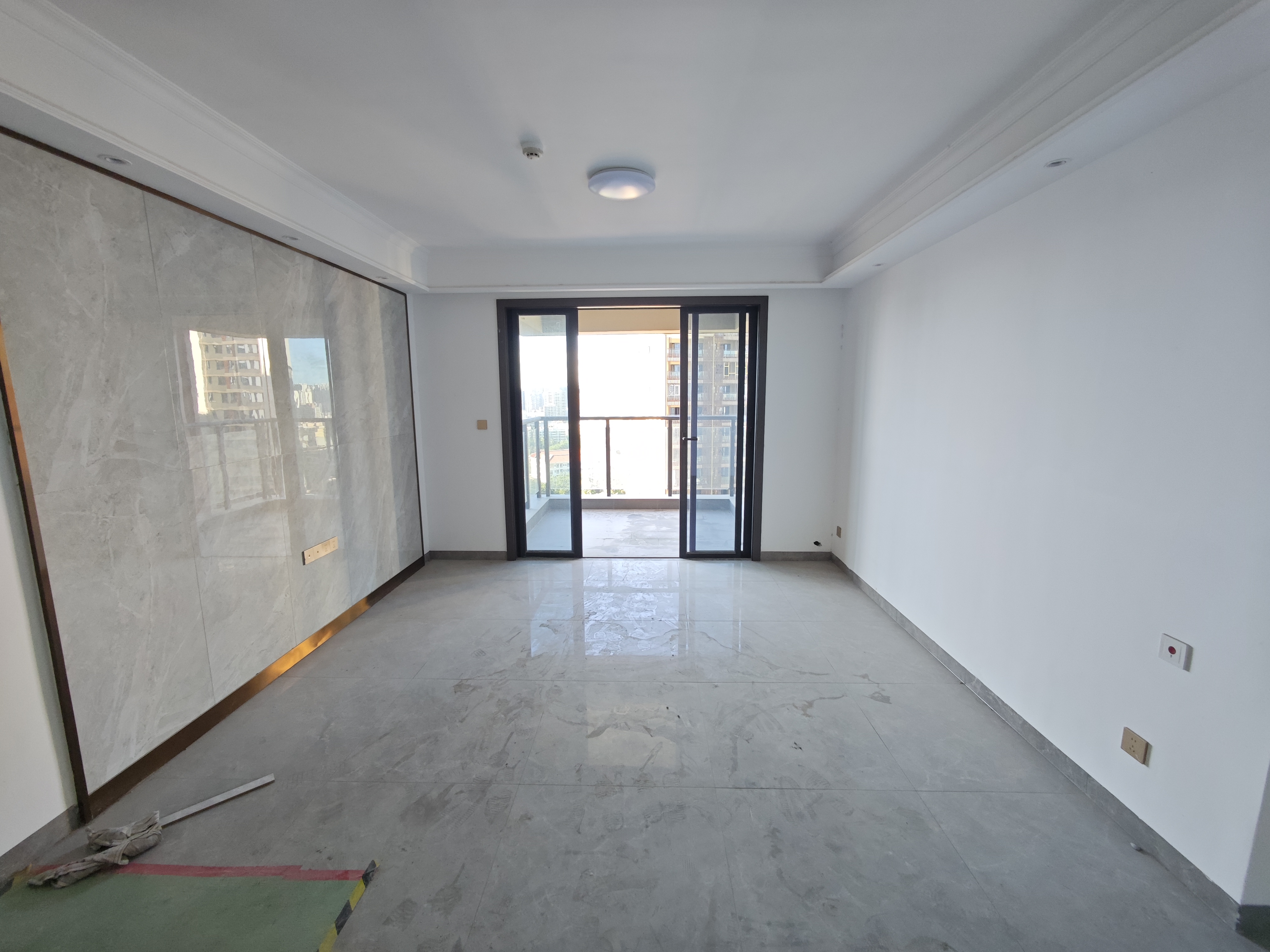 天街华府(海南新天地) 3室2厅2卫 4000.0元/月 天街华府(海南新天地) 3室2厅2卫 4000.0元/月室内图