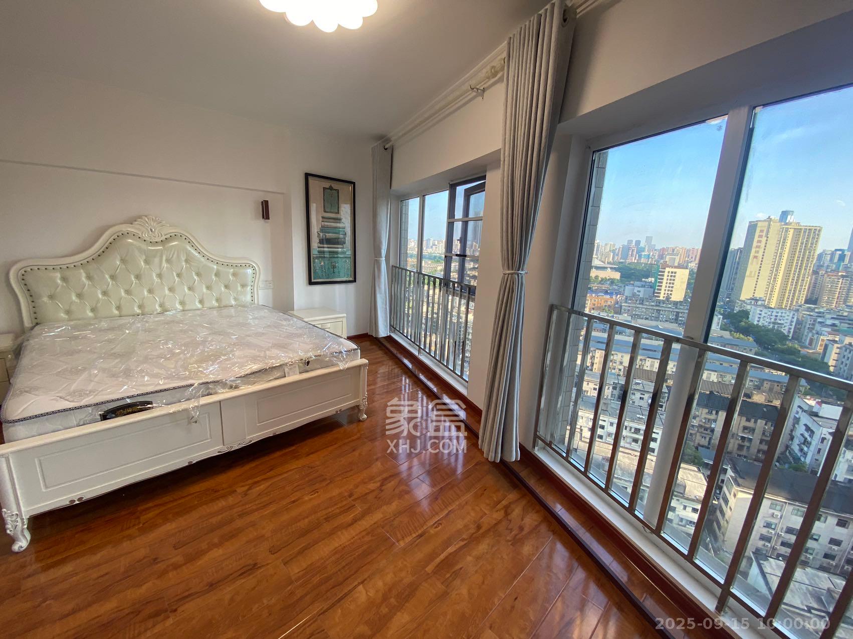 鸥波港湾  3室1厅1卫    4500.0元/月室内图